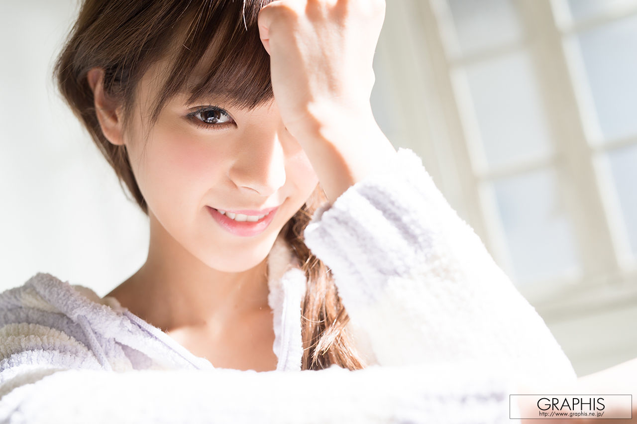 桃乃木かな Kana Momonogi [Graphis] Calender_第2张
