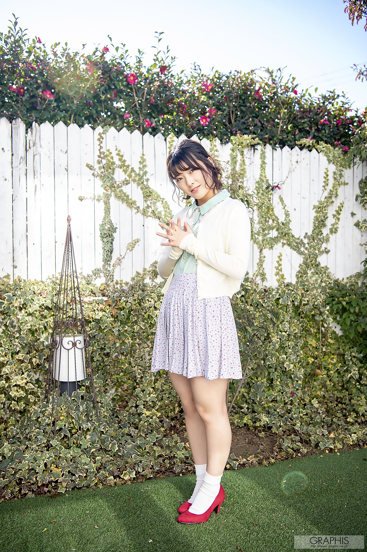 [Graphis] First Gravure 初脱ぎ娘 No.163 Hinata Koizumi 小泉ひなた_第1张