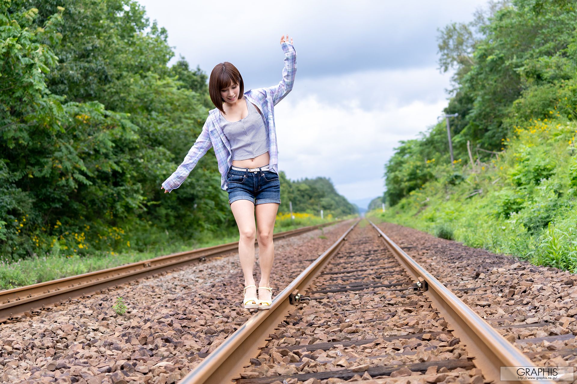 [Graphis] Special Gravure 小島みなみ Happiness_第1张