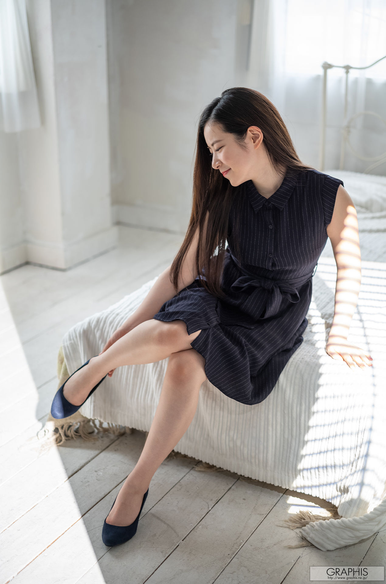 [Graphis] First Gravure 初脱ぎ娘 No.172 沙月恵奈 Ena Satsuki_第3张