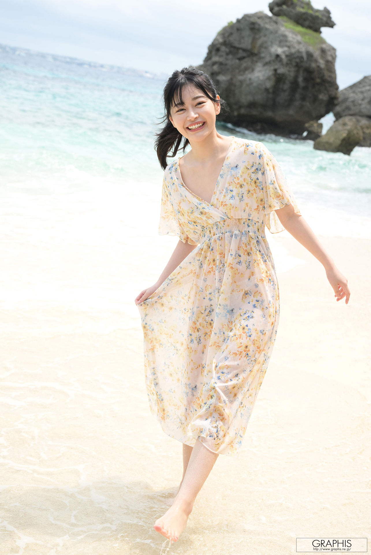 [Graphis Gals] NO.545 Uta Hibino 響乃うた Refreshing Smile uta-hibino01_第1张