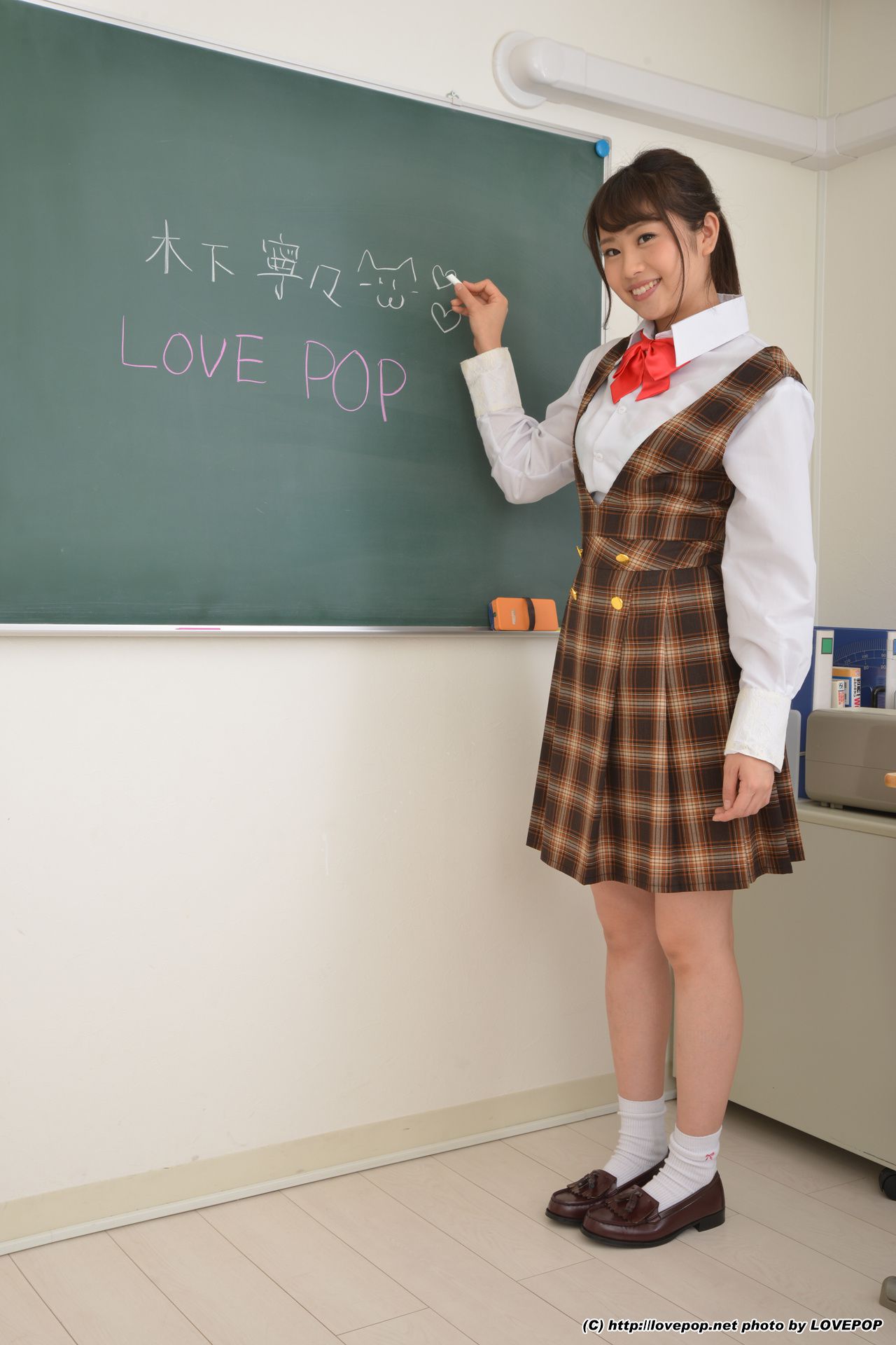 Nene Kinoshita 木下寧々 教室系列Set6 [LovePop]_第1张