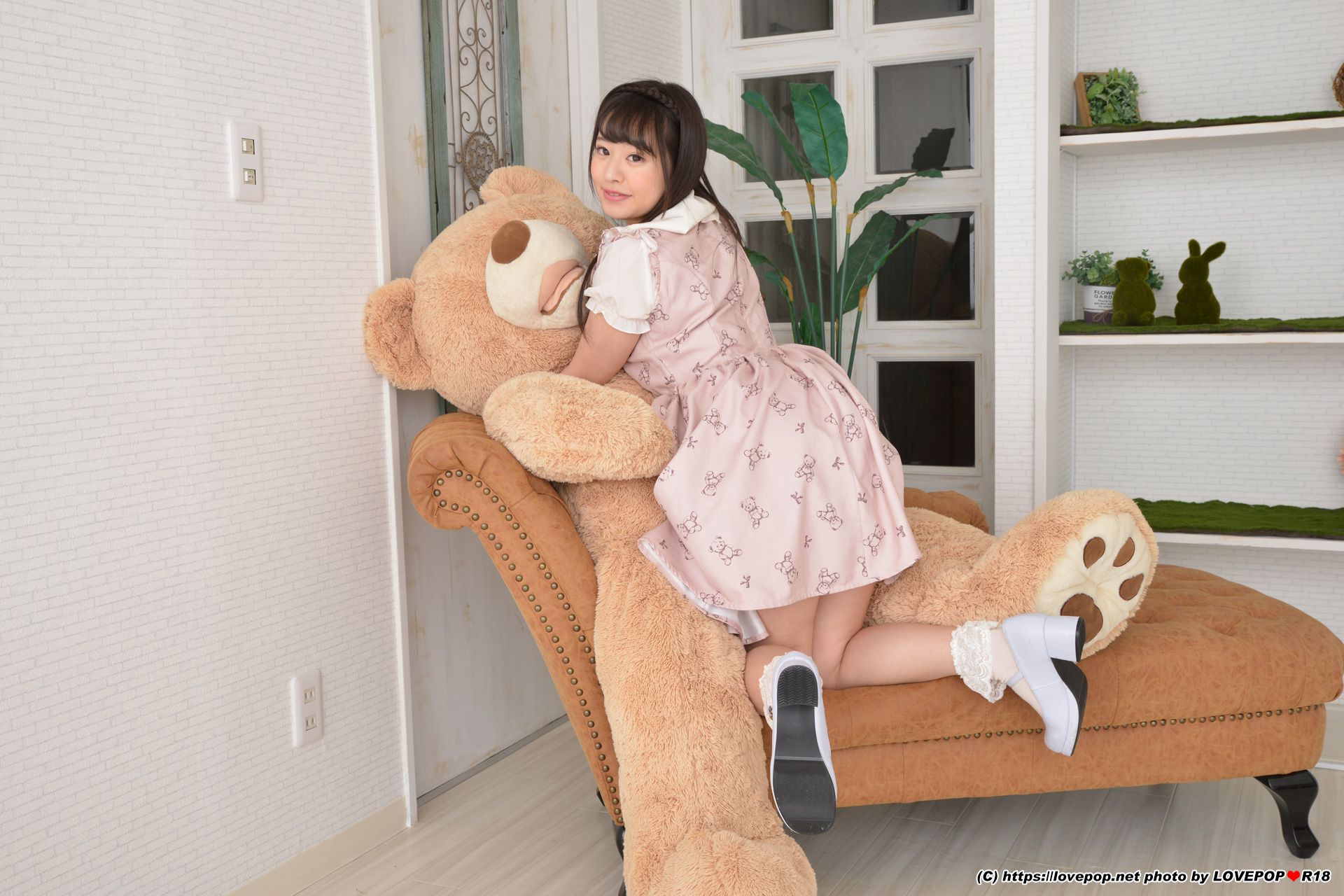 [LOVEPOP] Kanon Momojiri 桃尻かのん Photoset 03_第1张