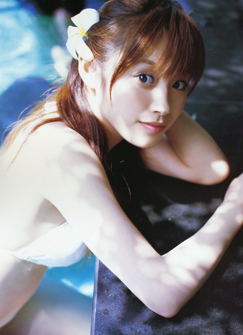 Ai Takahashi 高橋愛《Love Hello》 [PB]_第5张