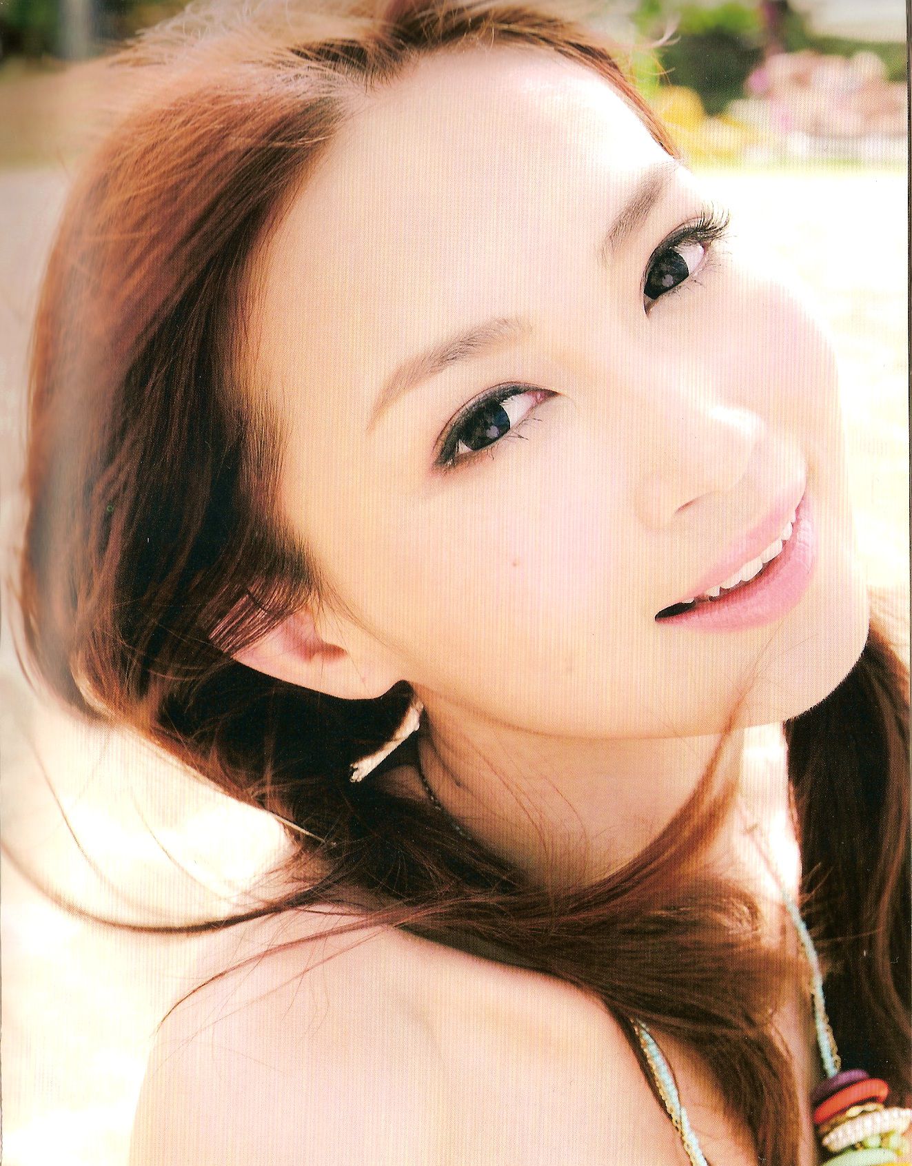 Carol楊焉《Huge》 [Photo Book]_第4张