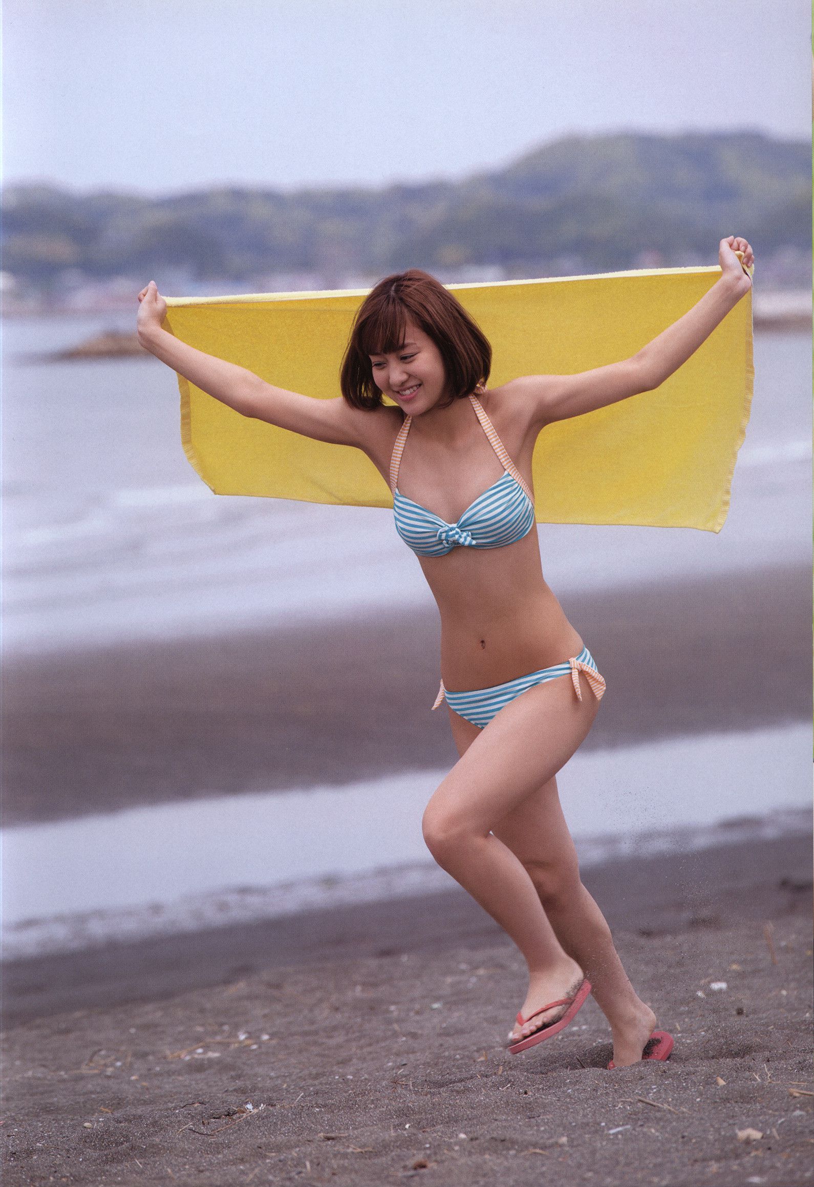 萩原舞《Mai 2(まい 2)》 [PhotoBook]_第2张