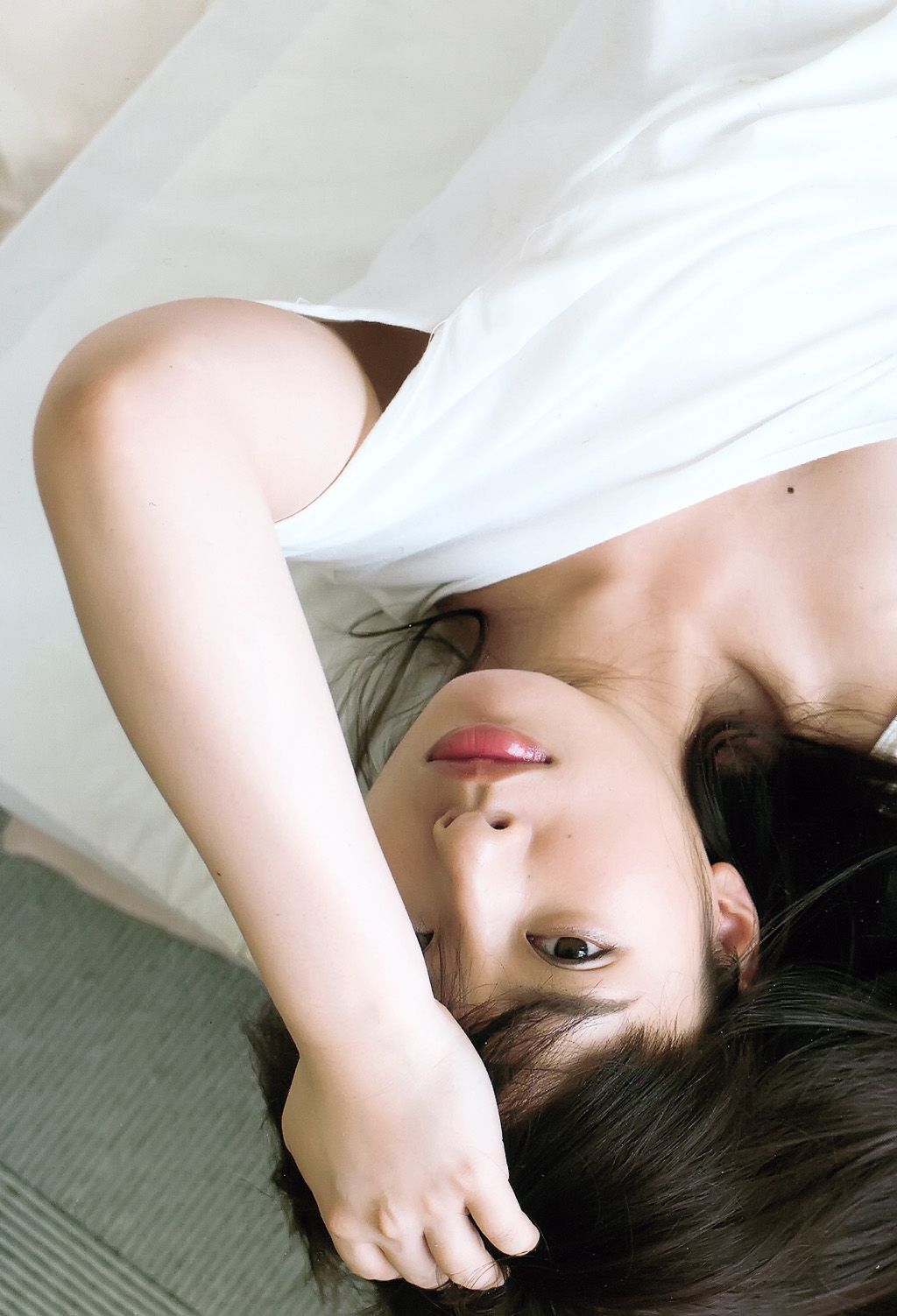 山田菜々/山田菜菜《NMB48卒業メモリアル·フォトブック》 [PB]_第3张