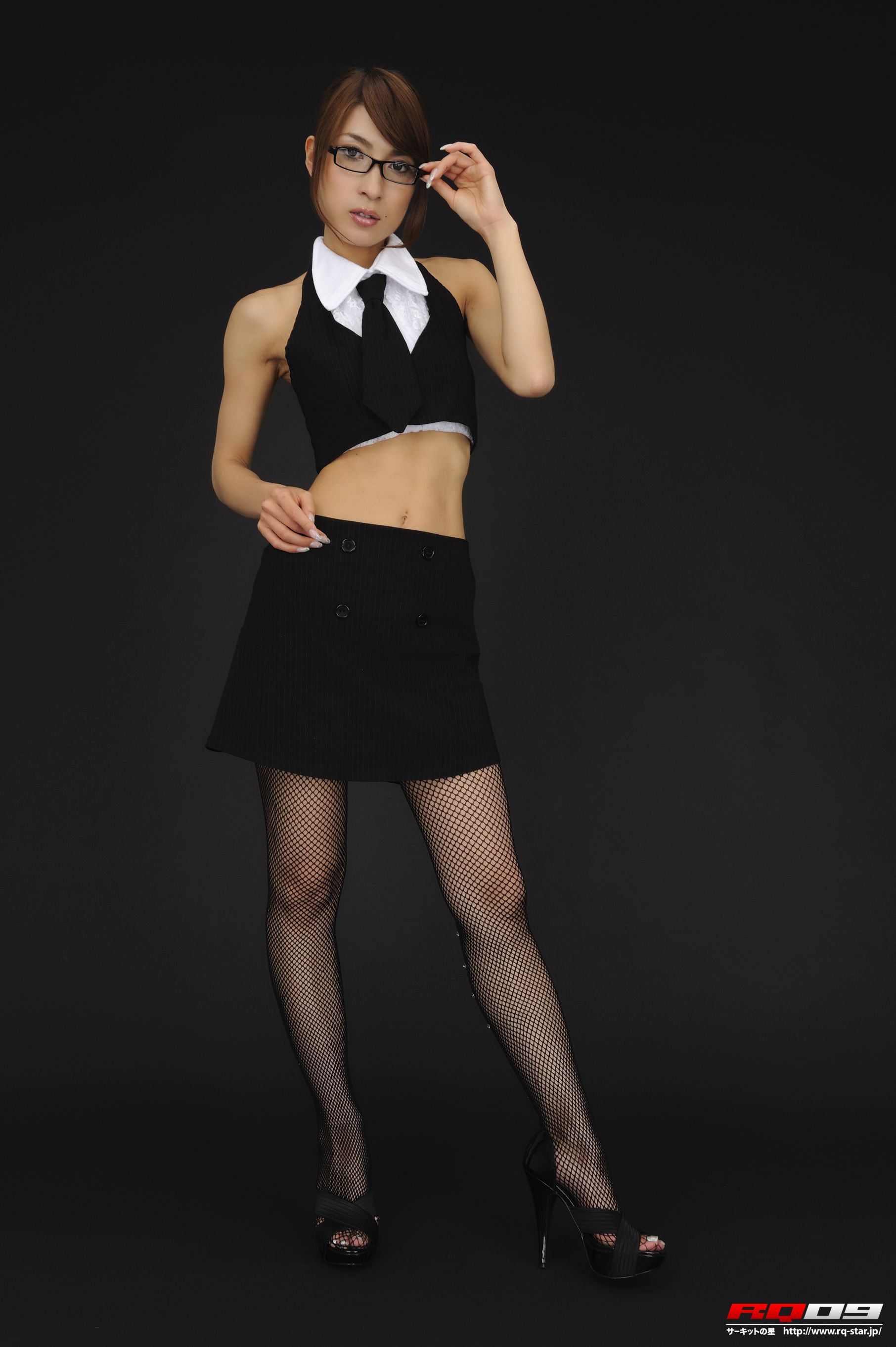 [RQ-STAR写真集] NO.00144 高橋千咲姫 Sexy Teacher 性感女教师_第1张