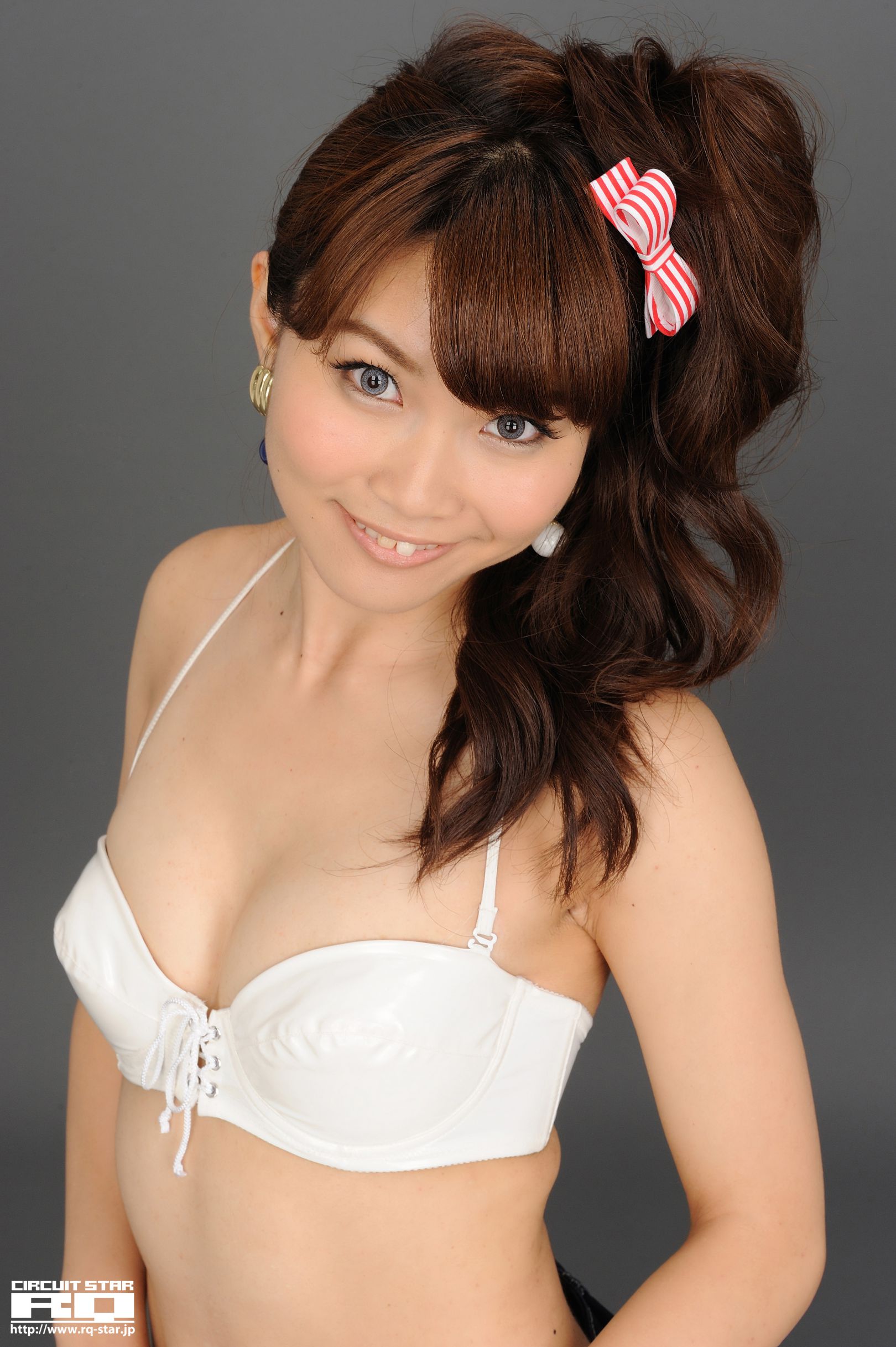 [RQ-STAR] NO.00644 殊野真緒 Mao Kotono Race Queen 写真集_第4张