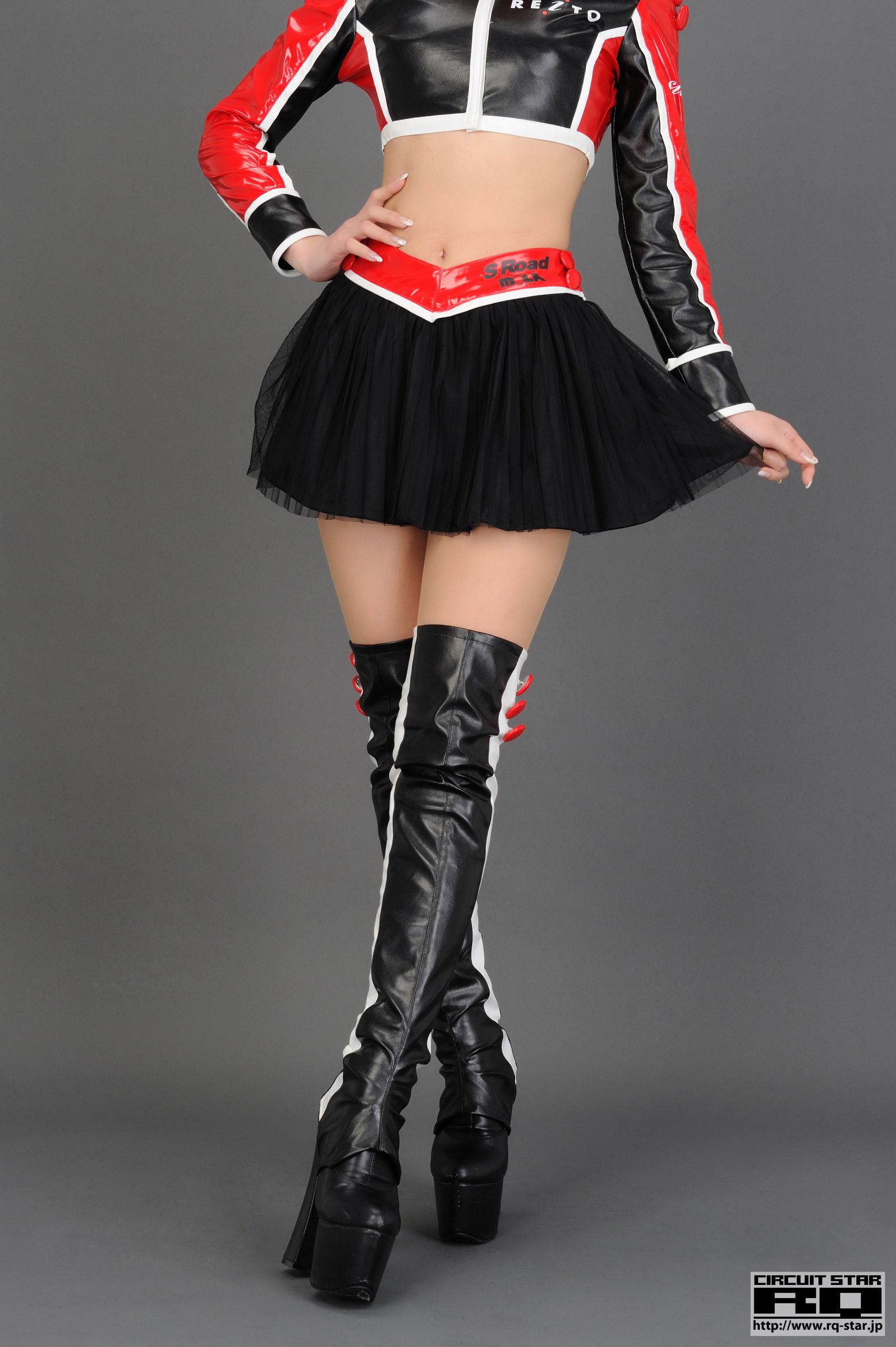 [RQ-STAR] NO.00718 熊乃あい Race Queen 赛车女郎 写真集_第2张