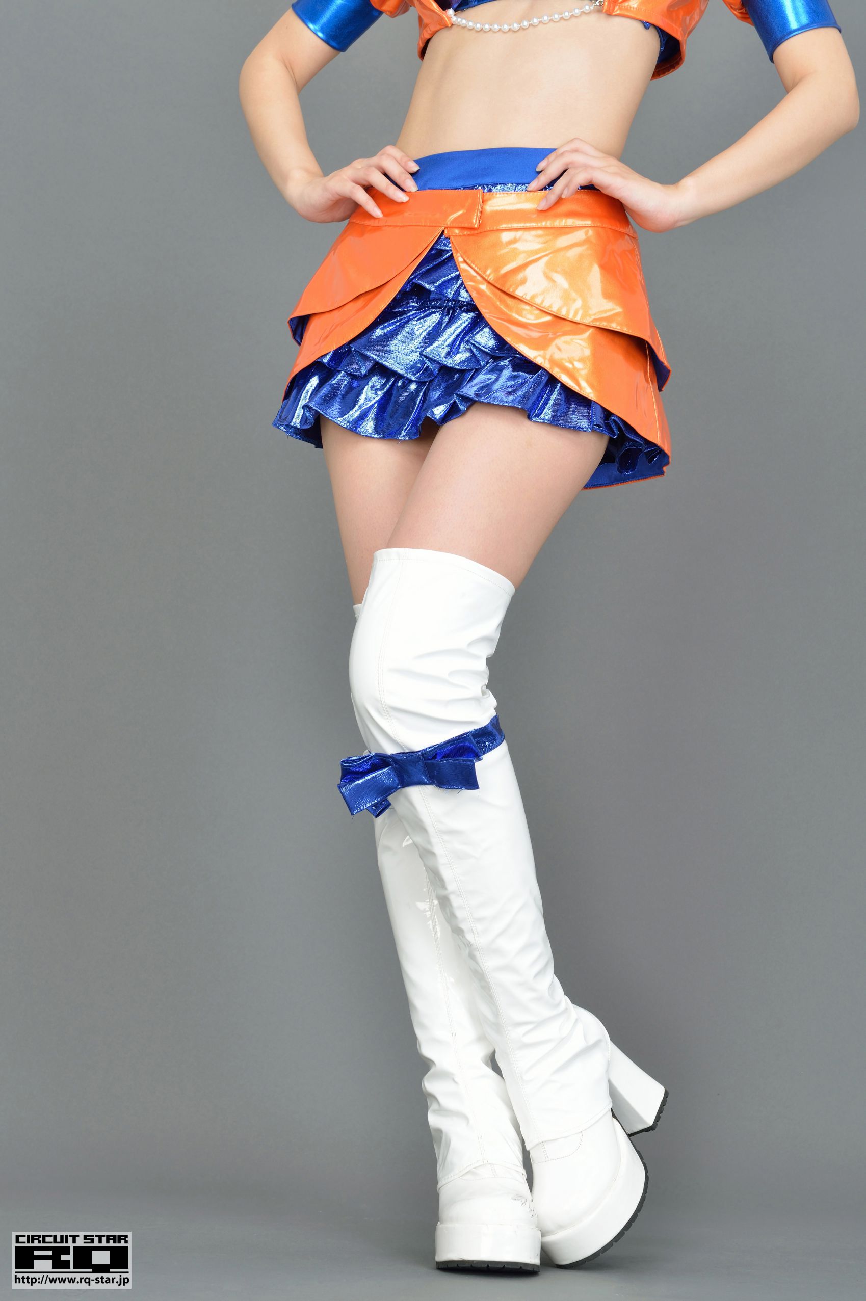 [RQ-STAR] NO.00821 新庄千歳 Race Queen 赛车女郎 写真集_第3张
