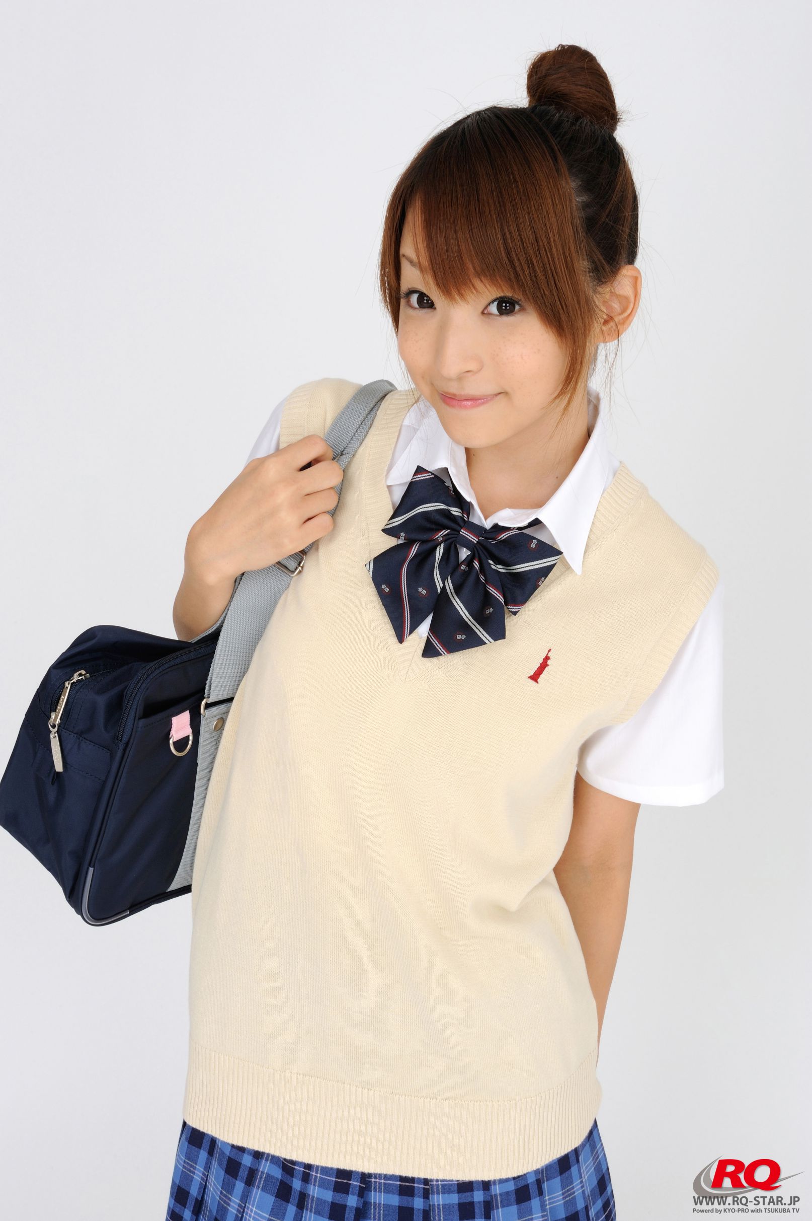 [RQ-STAR] NO.00097 Mio Aoki 青木未央 Student Style 写真集_第2张