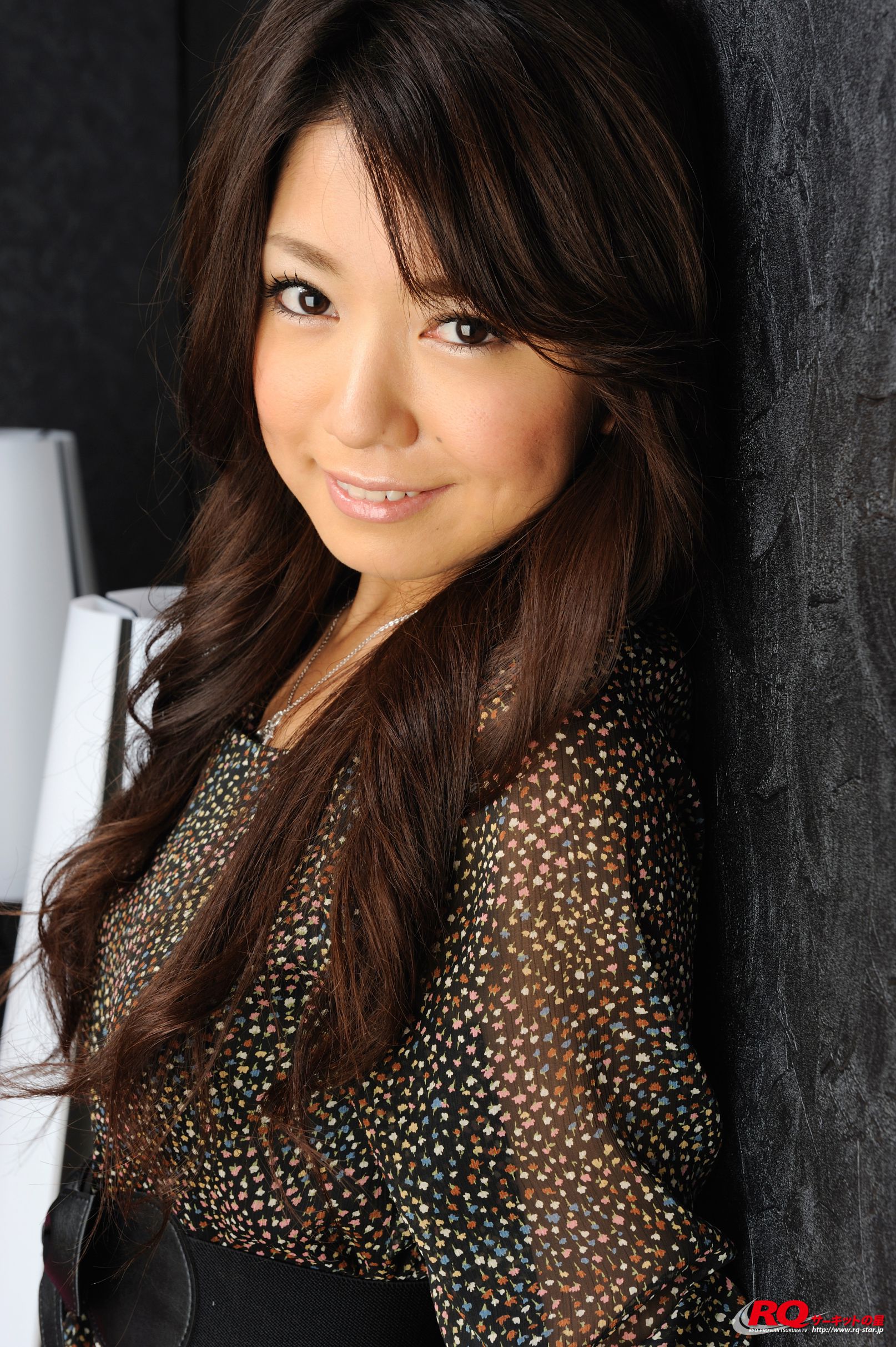 [RQ-STAR] NO.00099 Keiko Inagaki 稲垣慶子 Private Dress 写真集_第2张