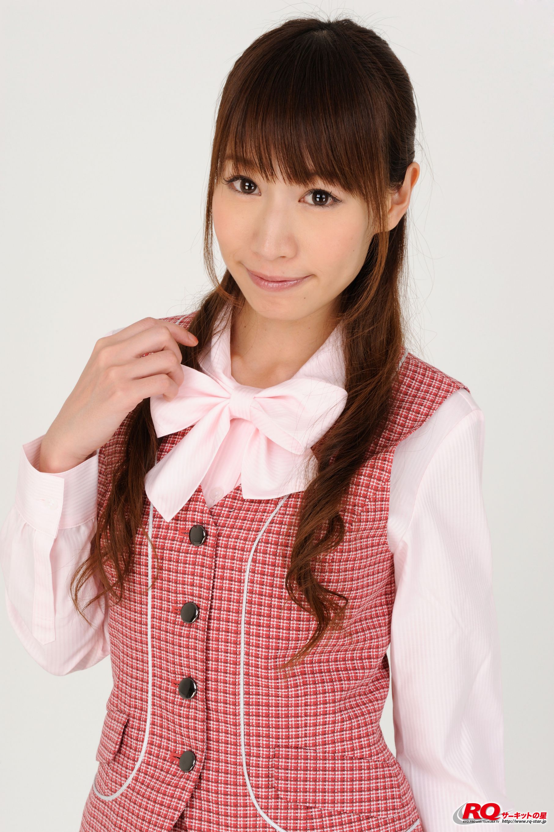 [RQ-STAR] NO.00104 山本里奈 Office Lady制服系列写真集_第5张