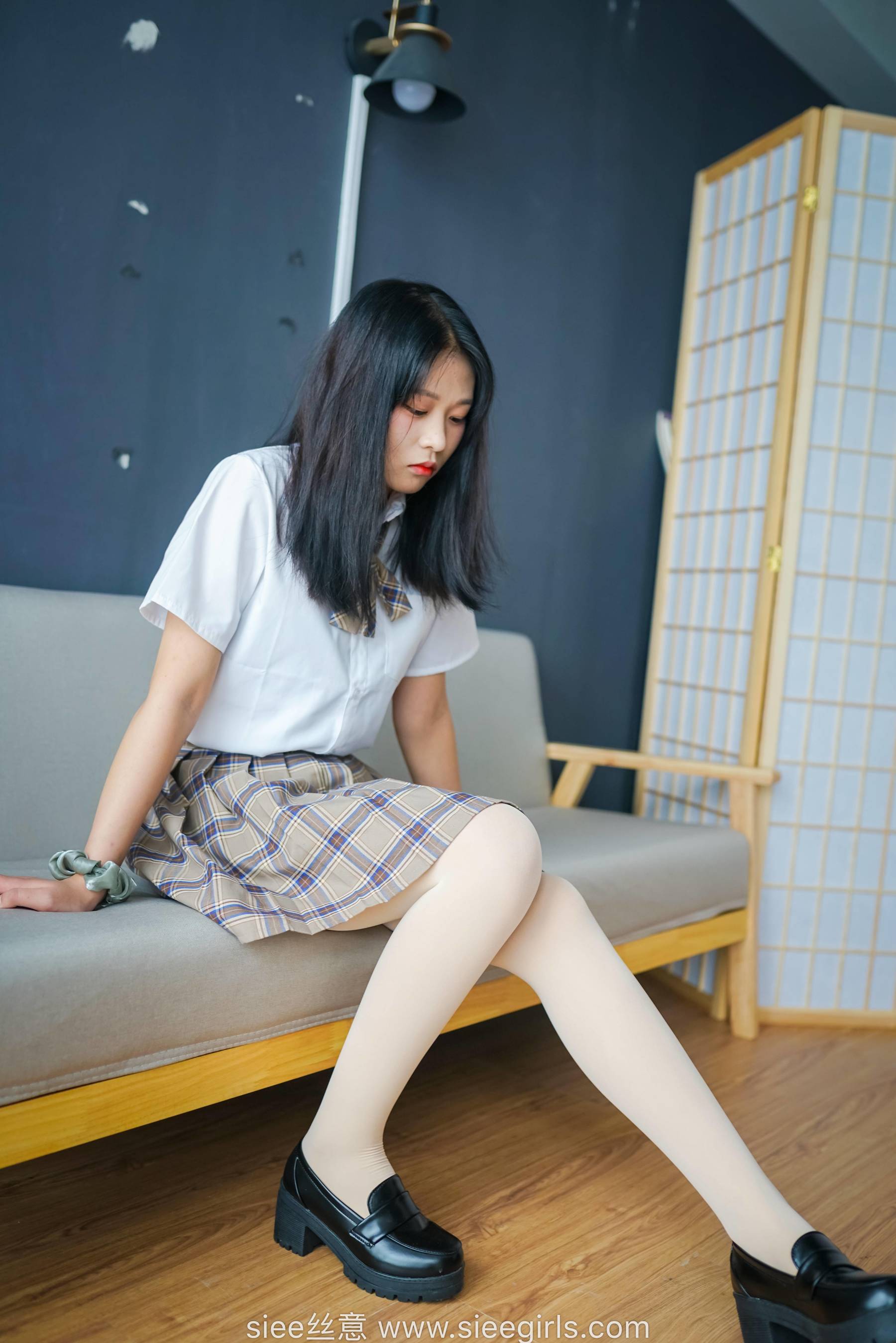 [丝意SIEE] No.472 文文 小皮鞋学生装，厚肉丝_第1张