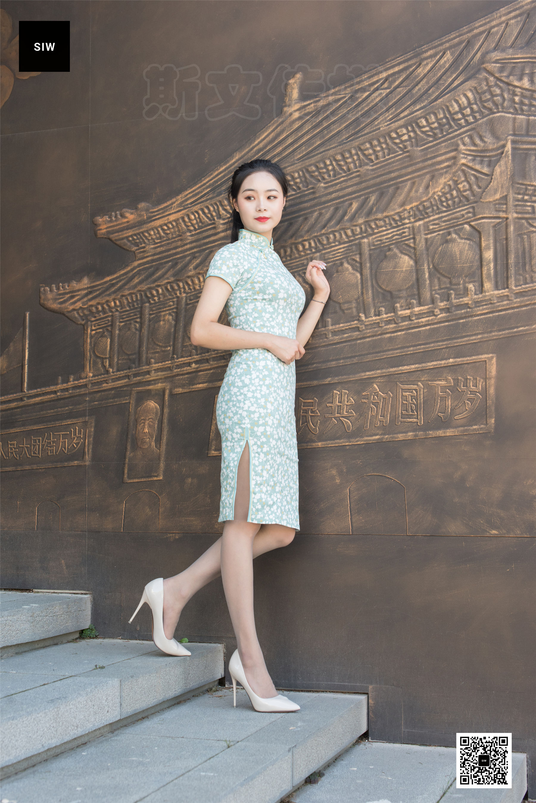 [斯文传媒SIW] 乐饮《国楼旗袍》_第1张