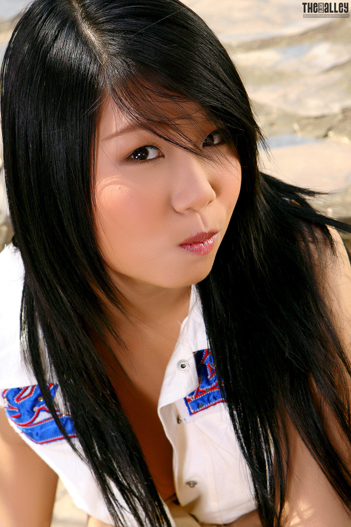 [TheBlackAlley] Lora Lee 肉感少女_第2张
