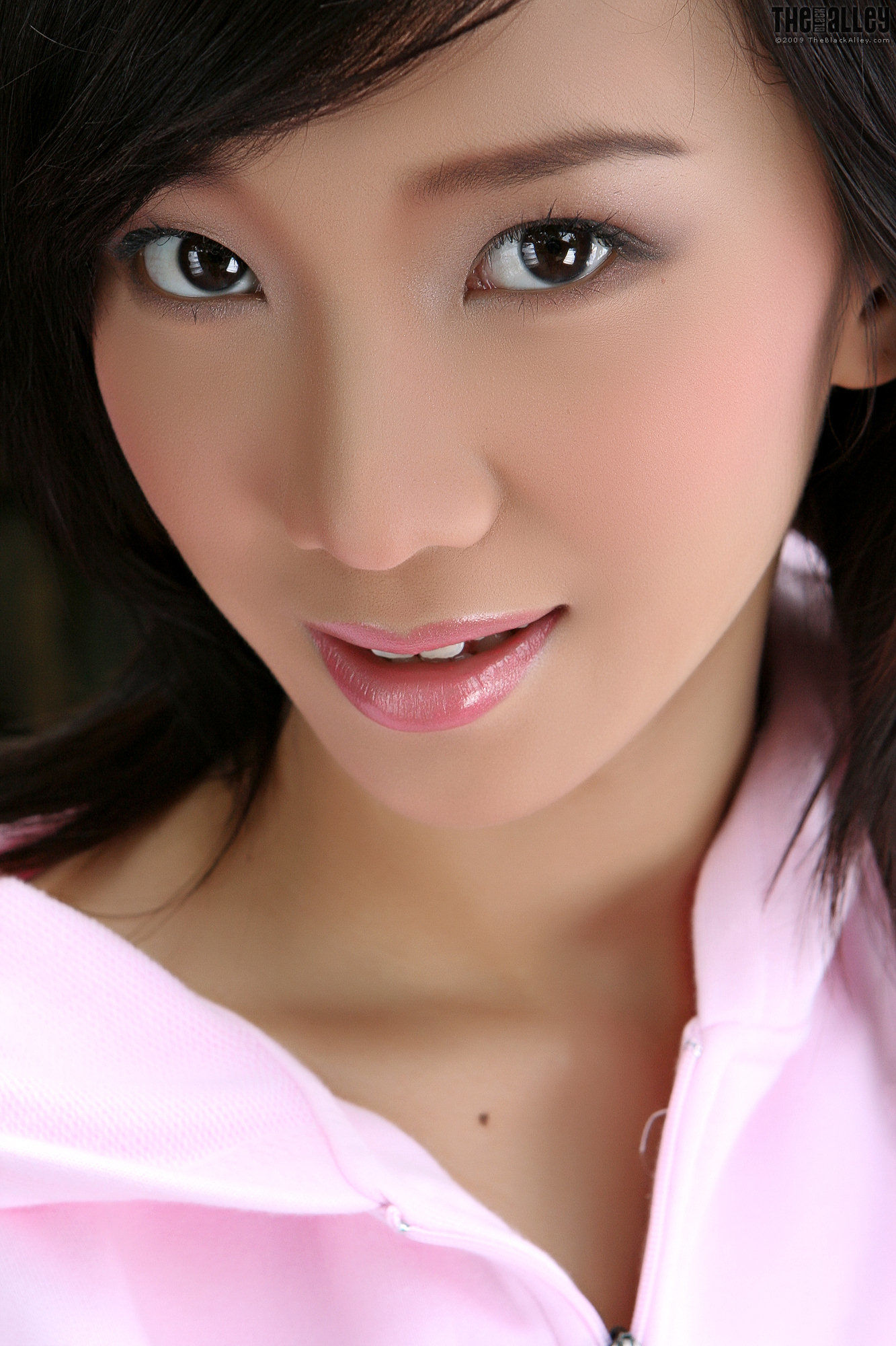 Lolita Cheng张慧敏《外拍运动装》 [The Black Alley]_第1张