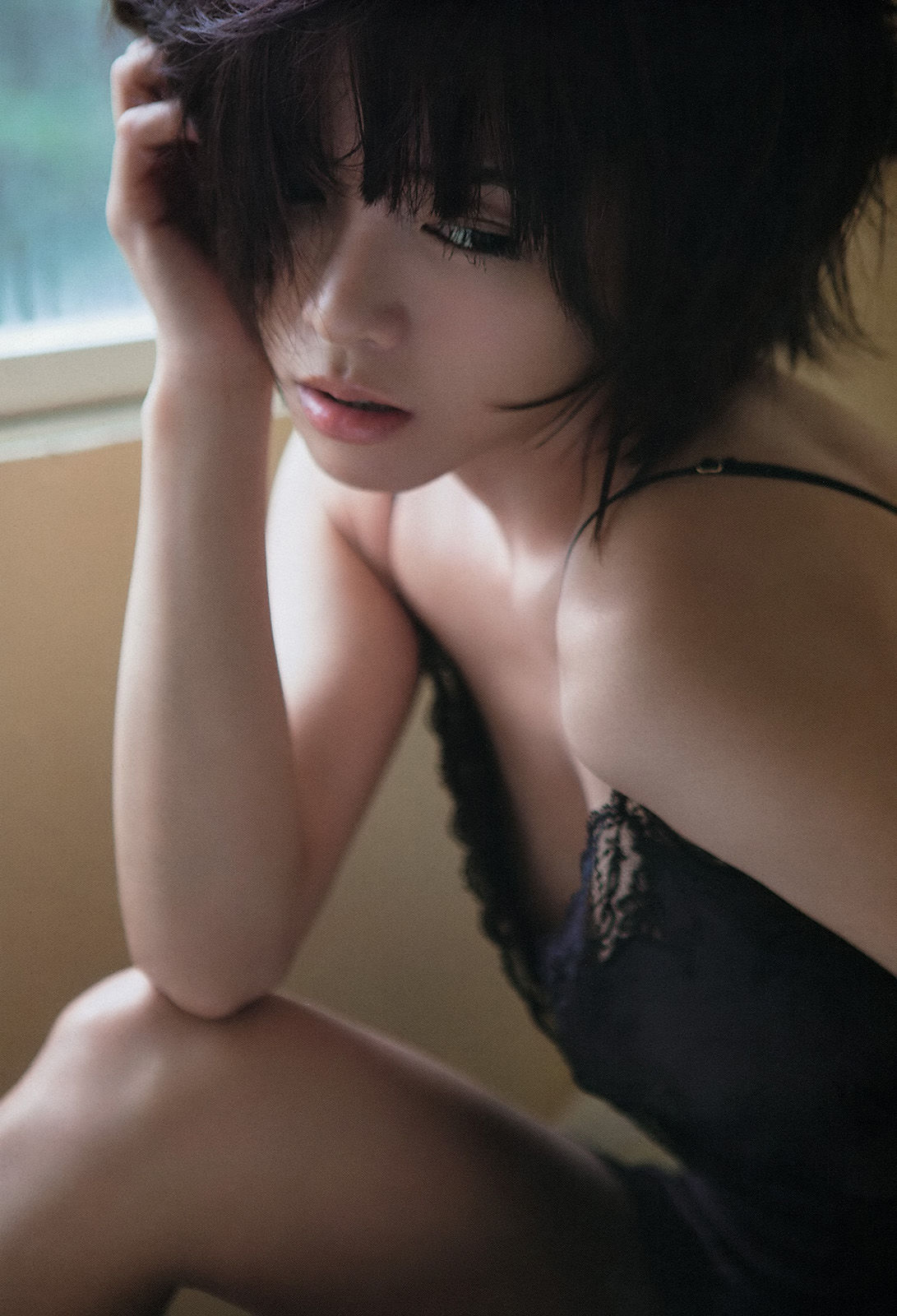 [Weekly Big Comic Spirits] 2013年No.51 釈由美子_第3张