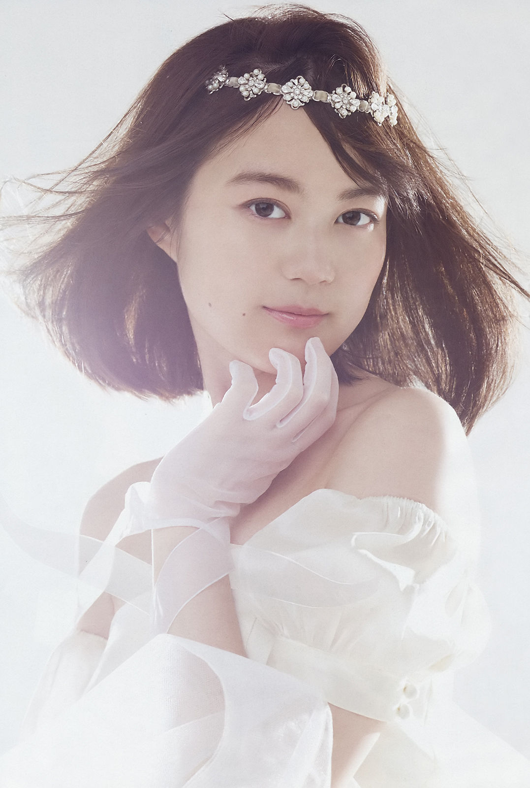 [Weekly Big Comic Spirits] 2018年No.21-22 生田絵梨花 Ikuta Erika_第4张