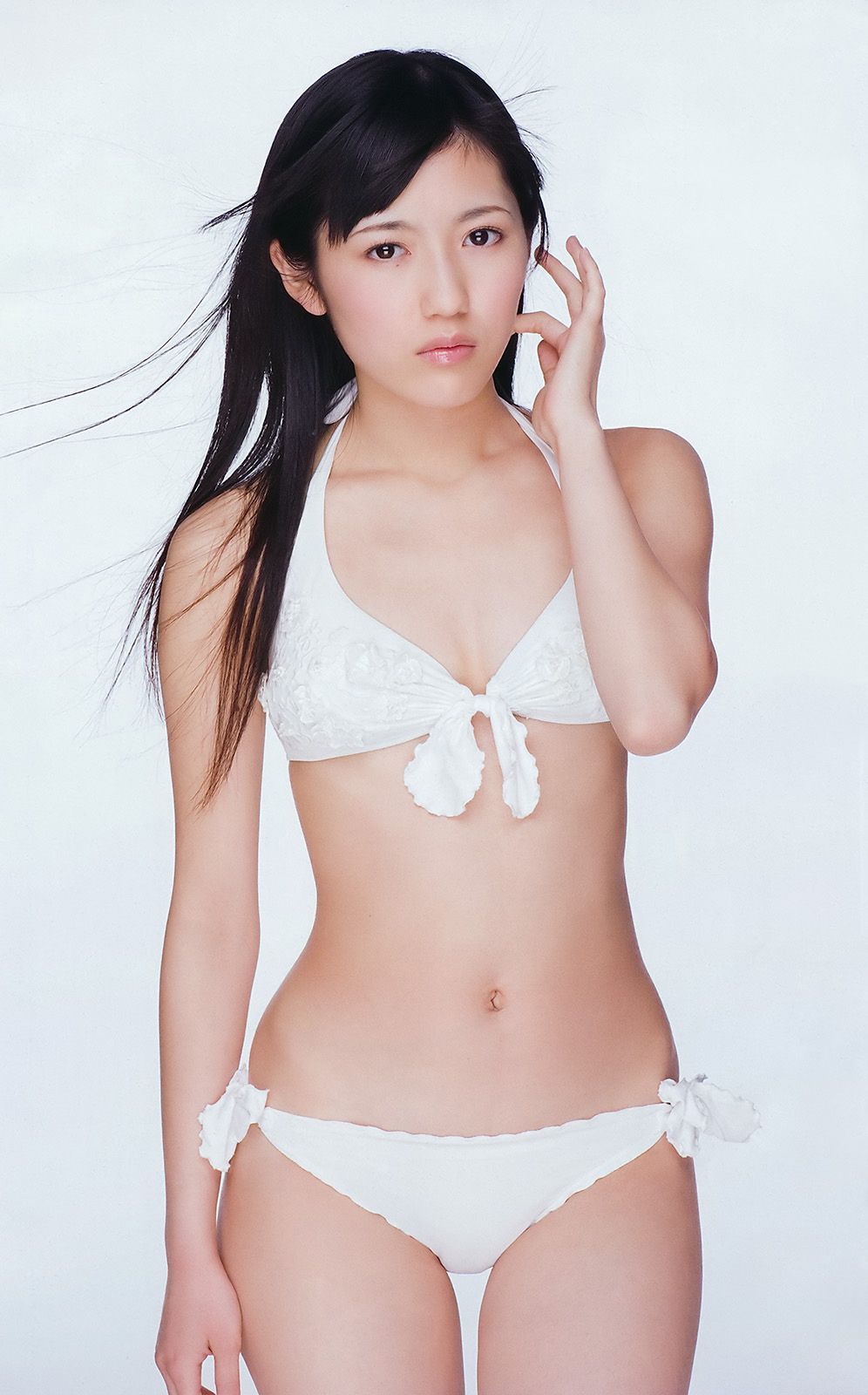 渡辺麻友 鈴木ふみ奈 石原さとみ 橋本愛 高嶋香帆 市川美織 MariEri [Weekly Playboy] 2011年No.21 写真杂志_第4张