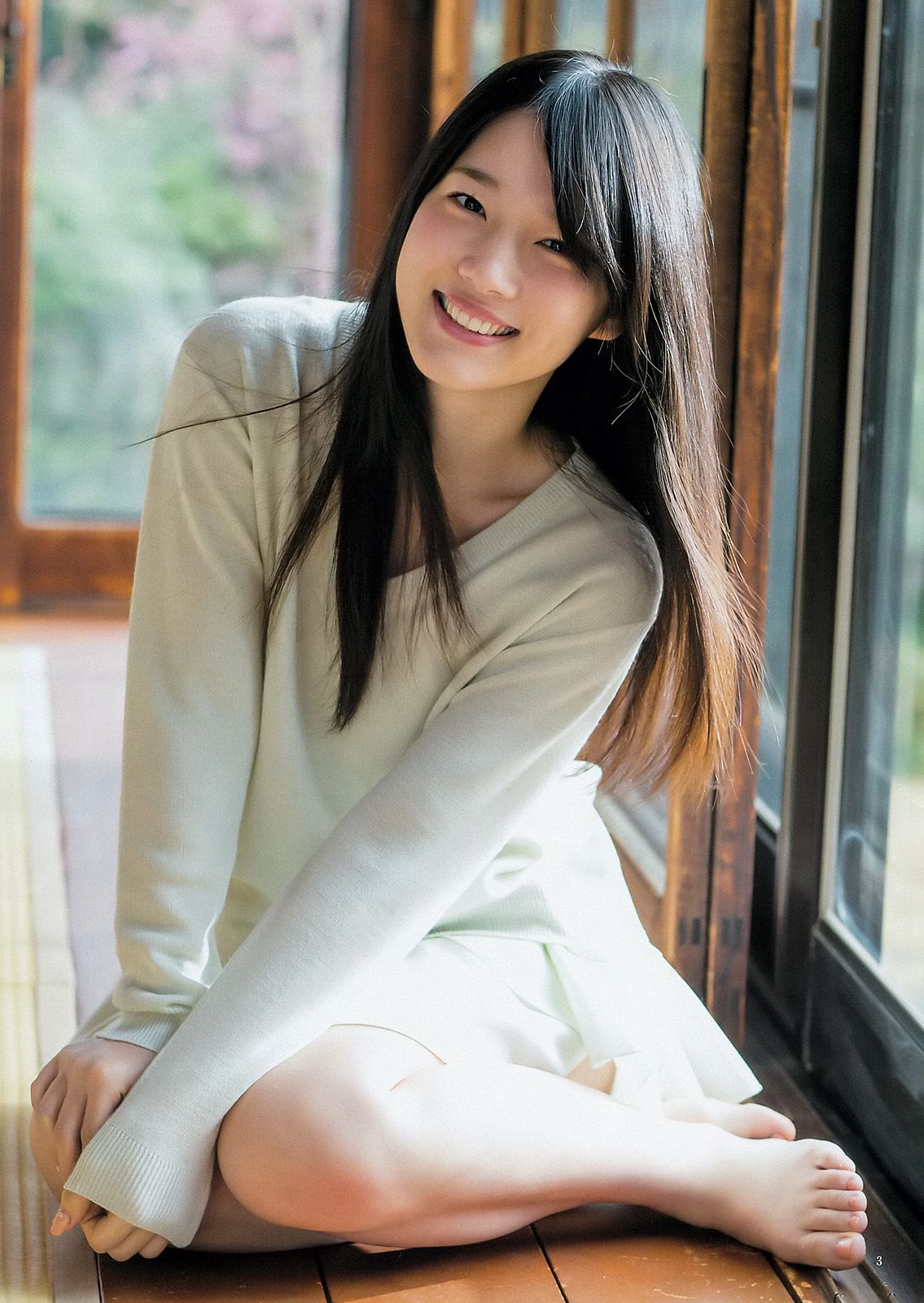 内田真礼 武田玲奈 しらたまくん [Weekly Young Jump] 2015年No.20 写真杂志_第4张
