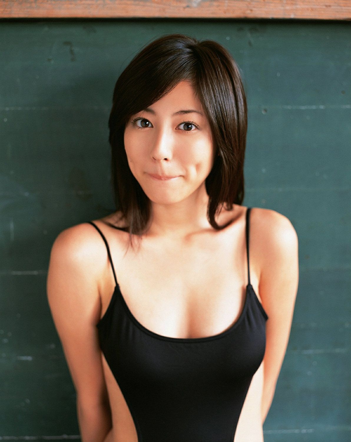 杉本有美《ふたりで步いた道》 [YS Web] Vol.209_第1张