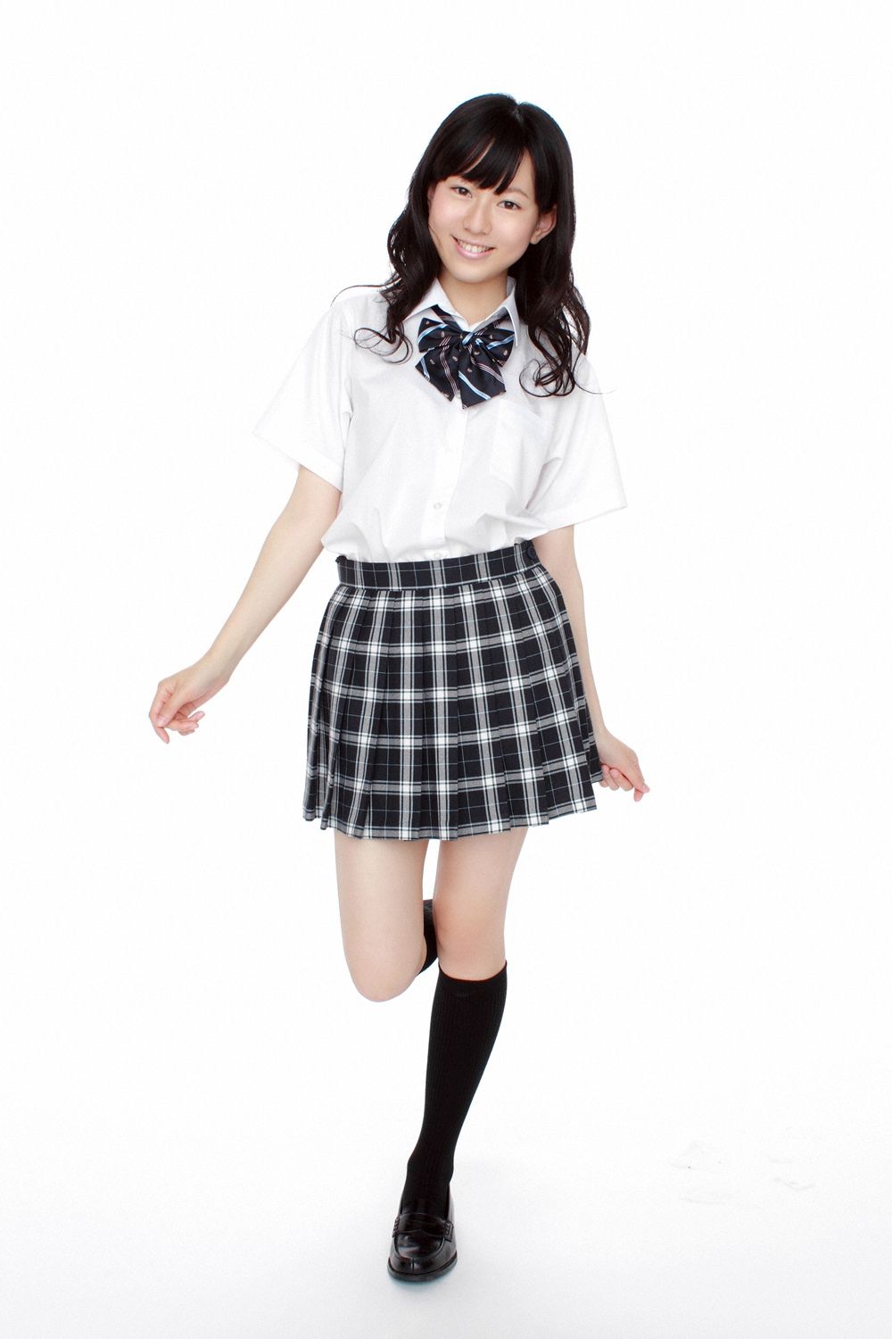 Natsumi Chiba 千葉夏美《17歳のハーフちゃん入学！》 [YS Web] Vol.415_第1张