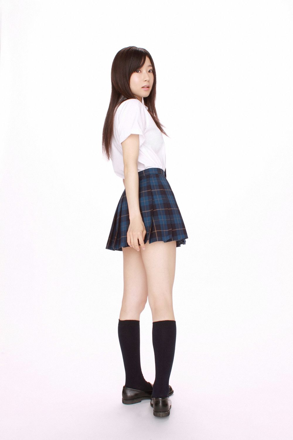 Mika Narumi 成実美香《黑髮おねえサマー入學!》 [YS Web] Vol.512_第2张