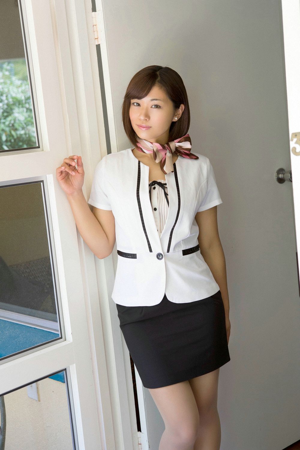 安枝瞳《Top Gear》 [YS Web] Vol.641_第1张
