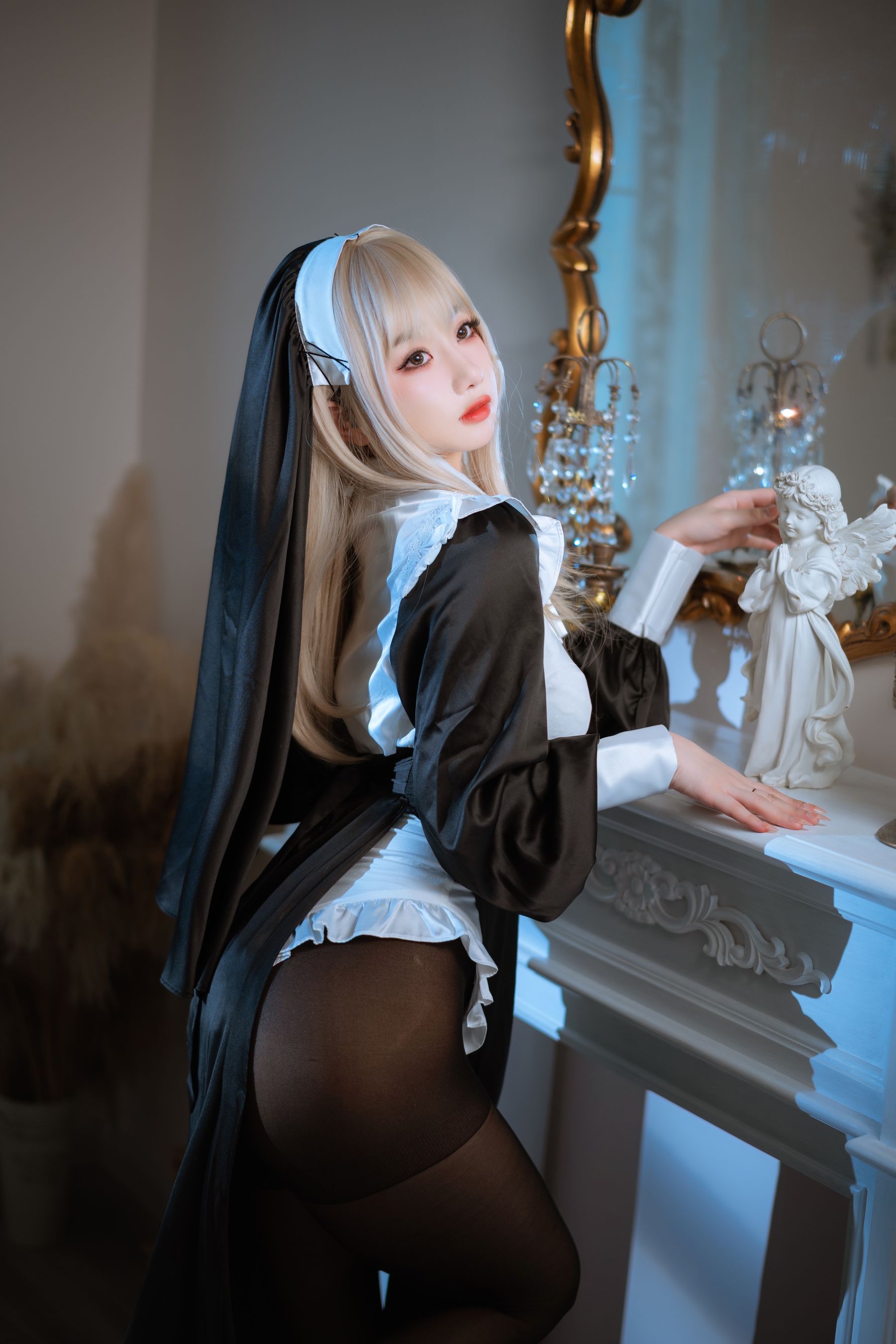 白嫩美少女鬼畜瑶 – 修女 [47P]