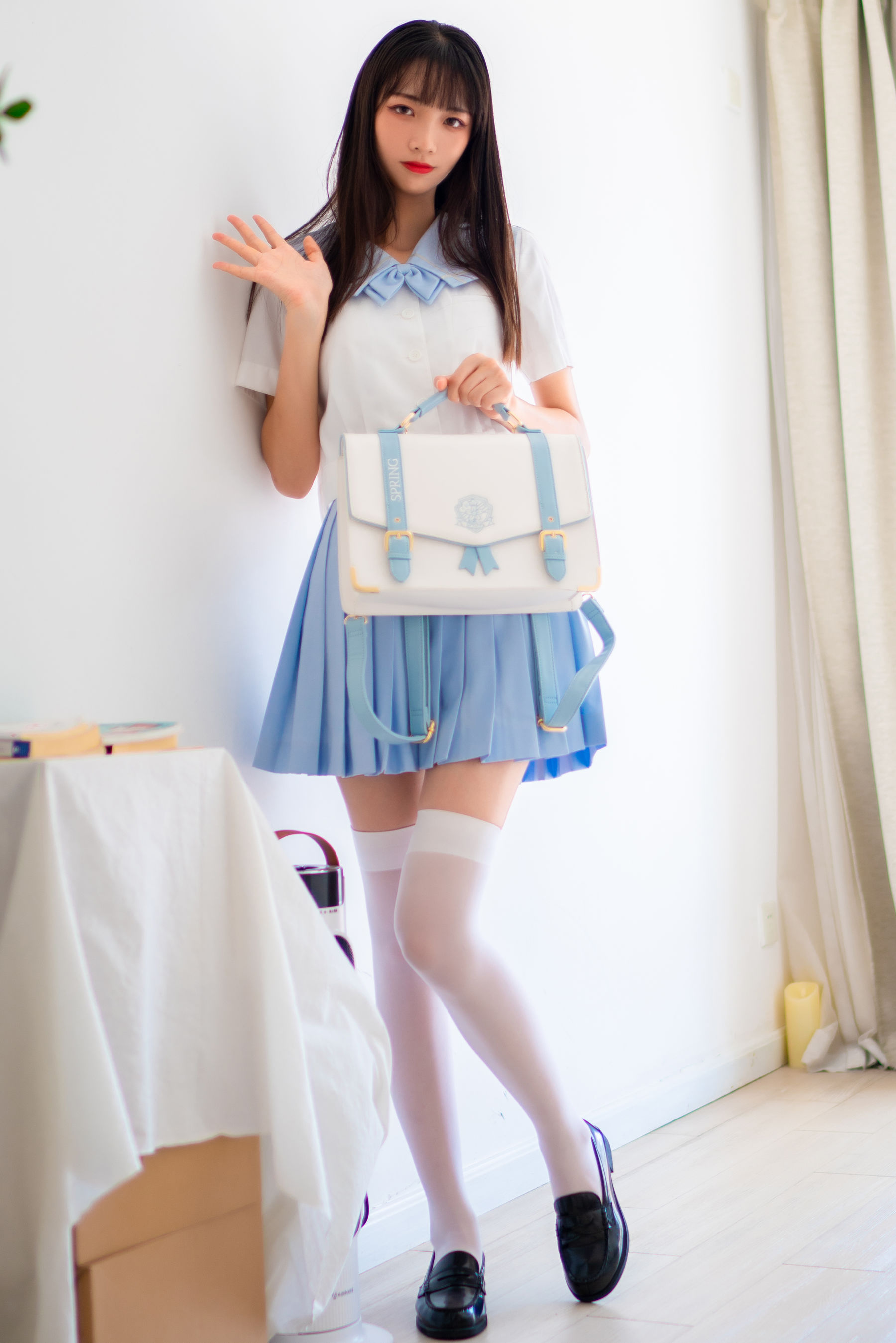 清纯妹子西瓜 – JK学生服 [65P]