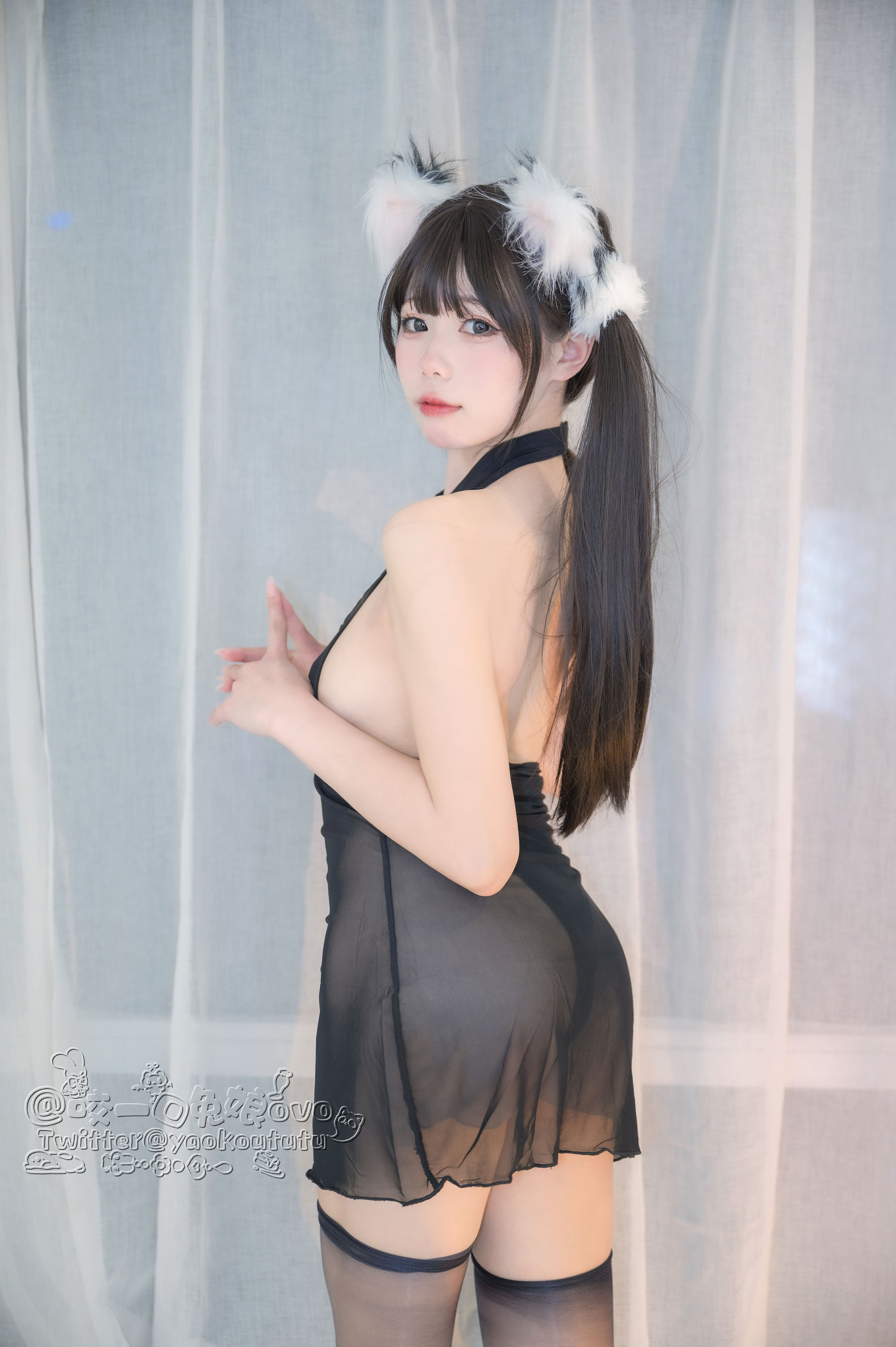 咬一口兔娘 – 黑白配 [51P]