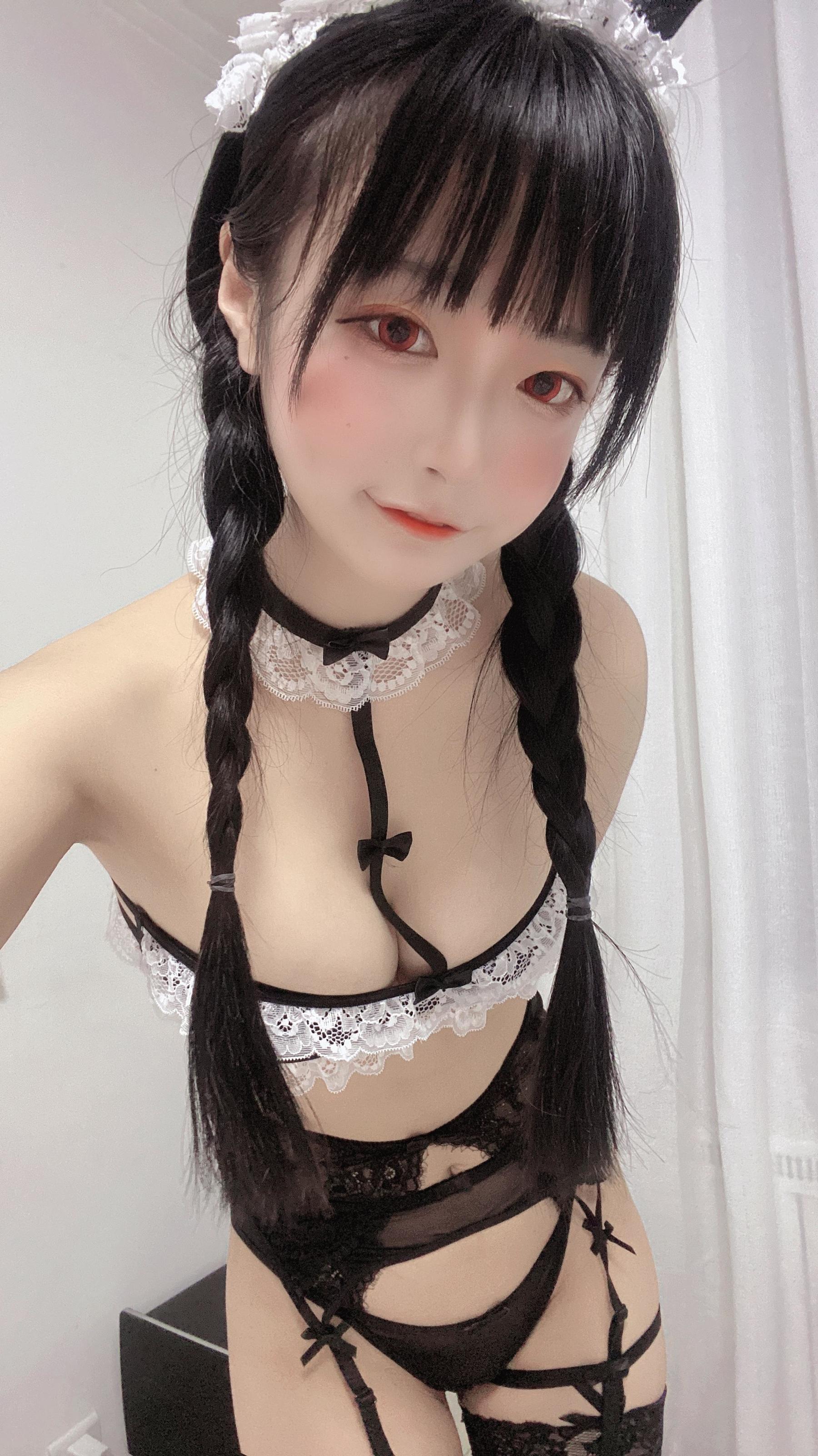 动漫博主佳佳好难啊 – 兔女郎 [17P]