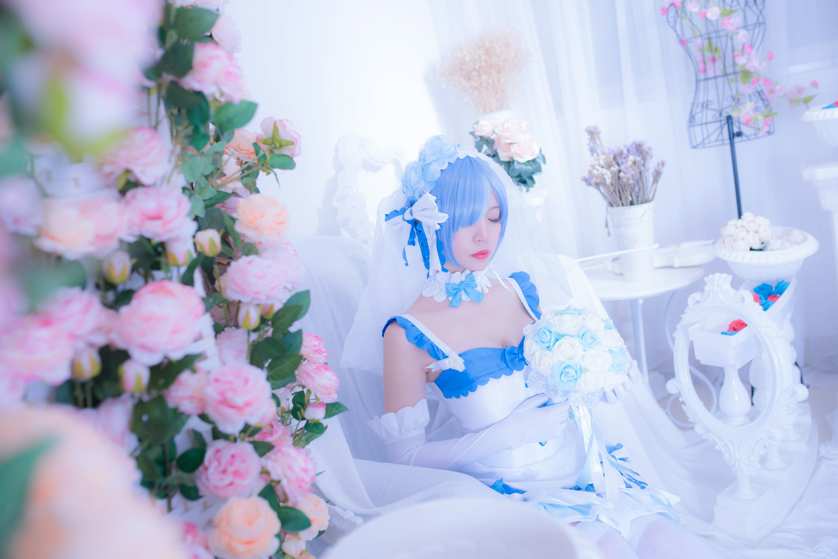 人气Coser二佐Nisa 雷姆花嫁 [33P]
