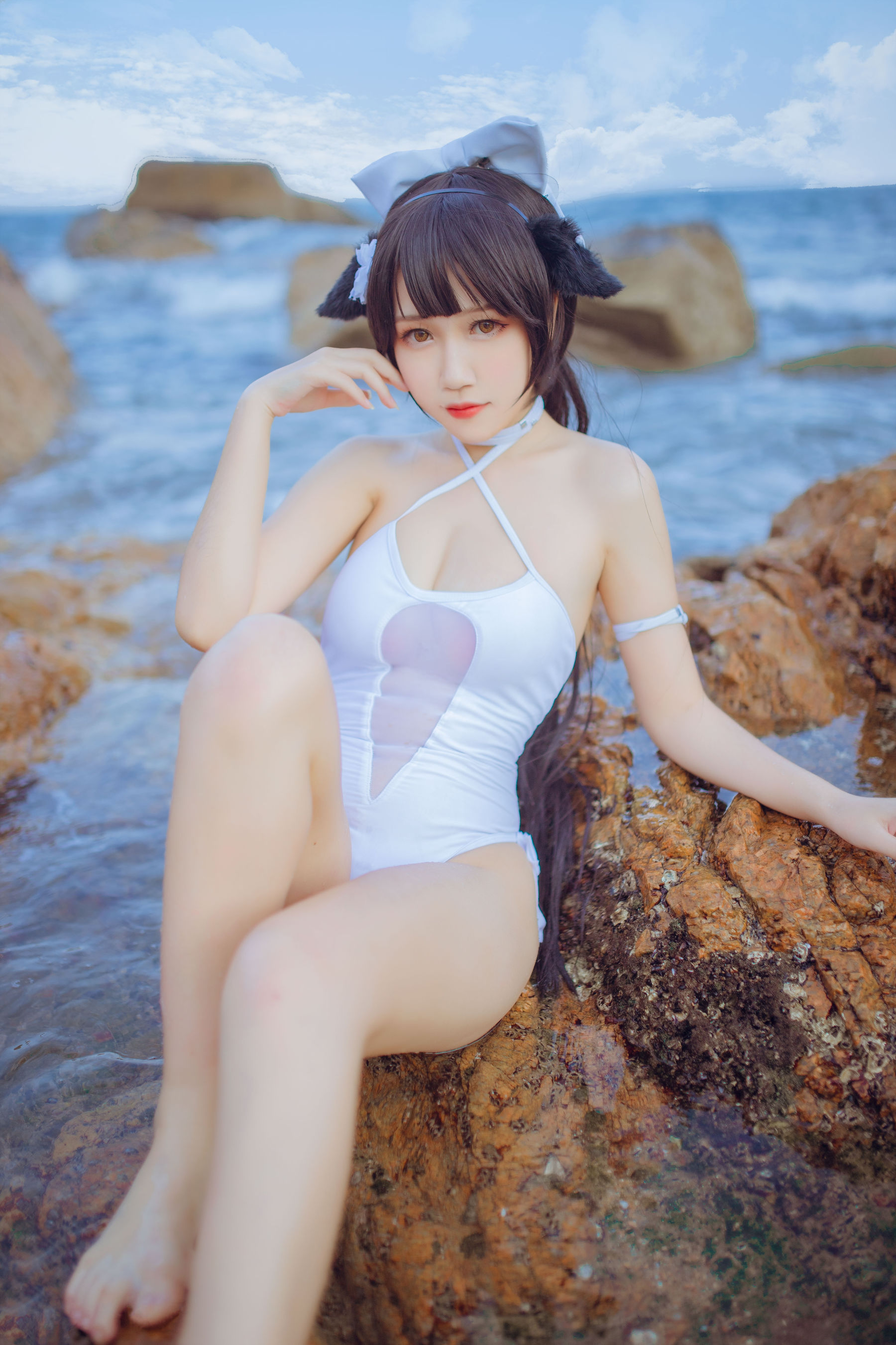 抖娘-利世×不呆猫 獒犬海边泳装 [41P]