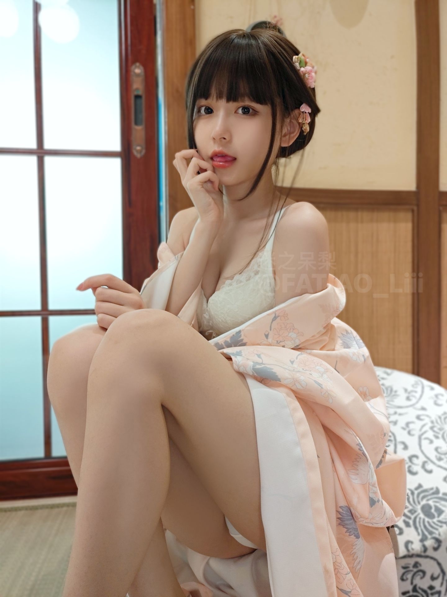 迷之呆梨(发条少女)[fantia] – ピンクの着物 [22P]