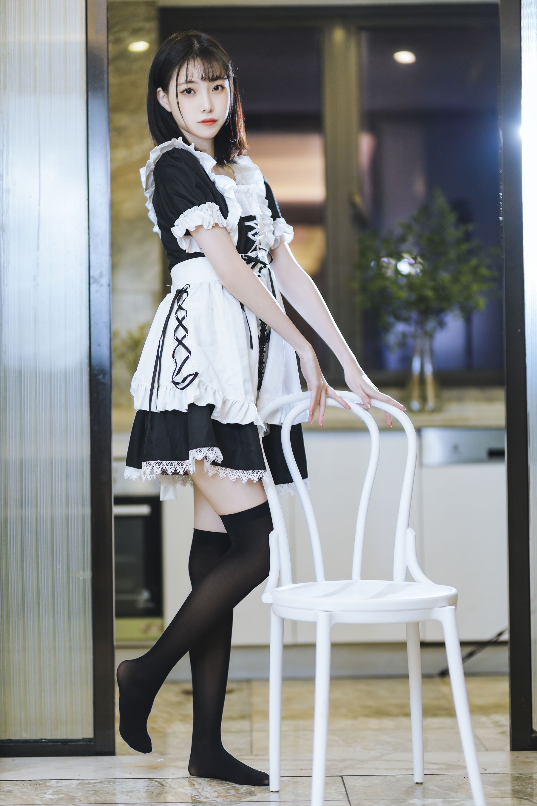 许岚(叁月life) – 短裙女仆 [40P]