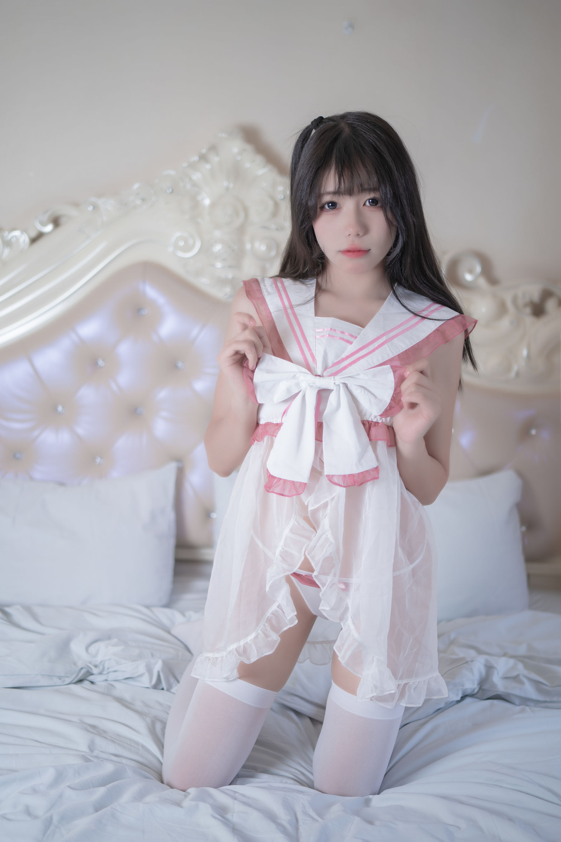 咬一口兔娘 – 粉嫩睡衣 [27P]
