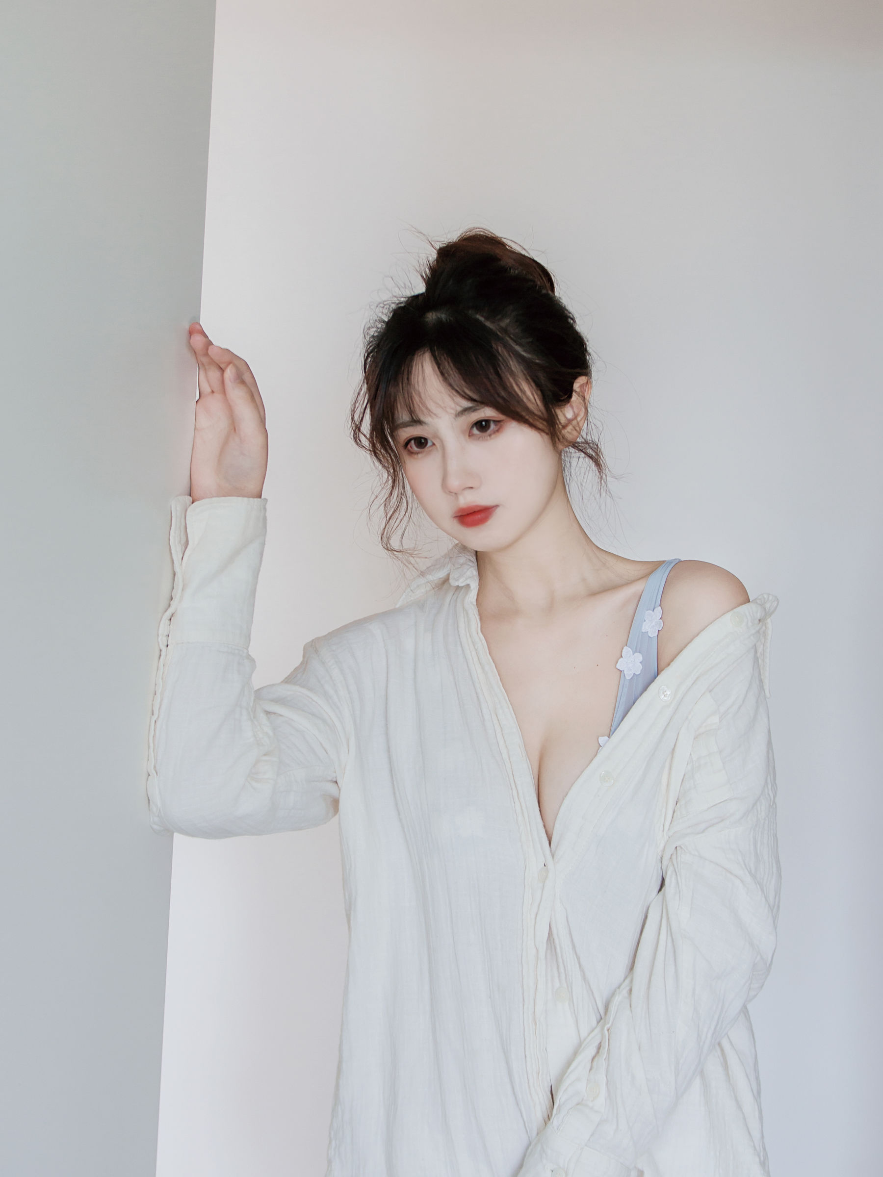 次元少女念雪ww – 居家蓝色 [25P]
