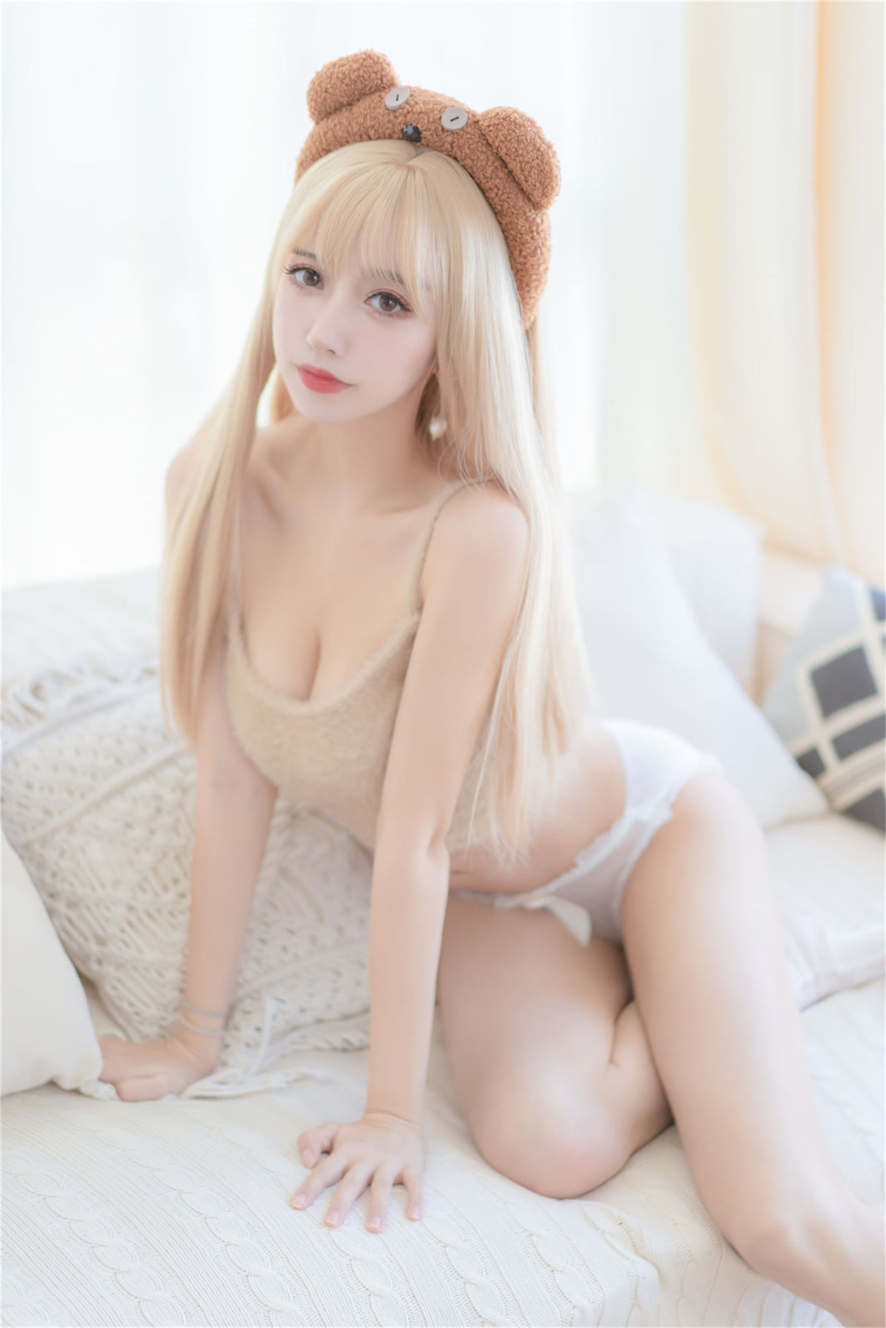 斗鱼米线线sama – 小熊软糖 [66P]