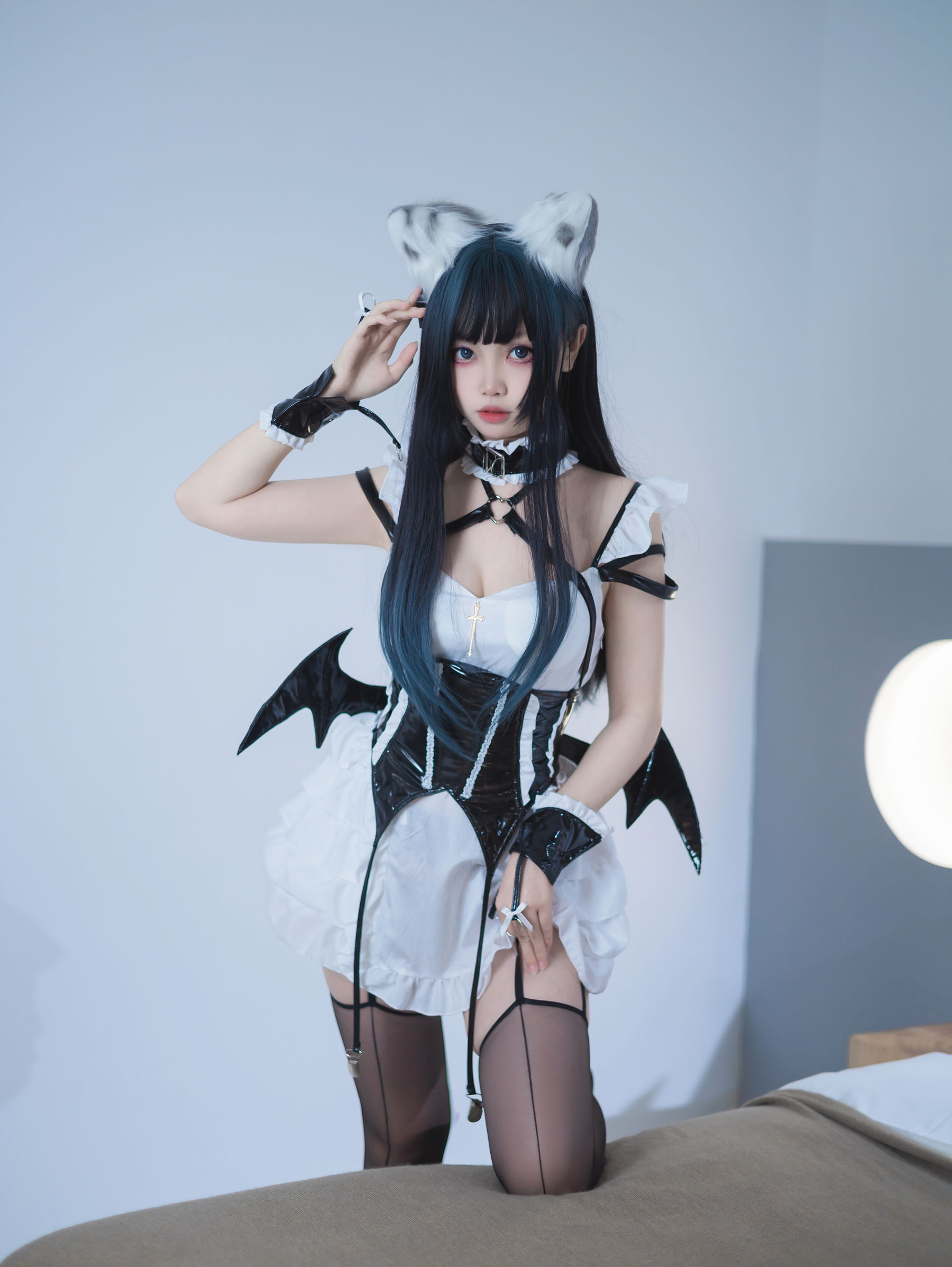 洛桑w伊梓 – 猫耳小恶魔 [41P]