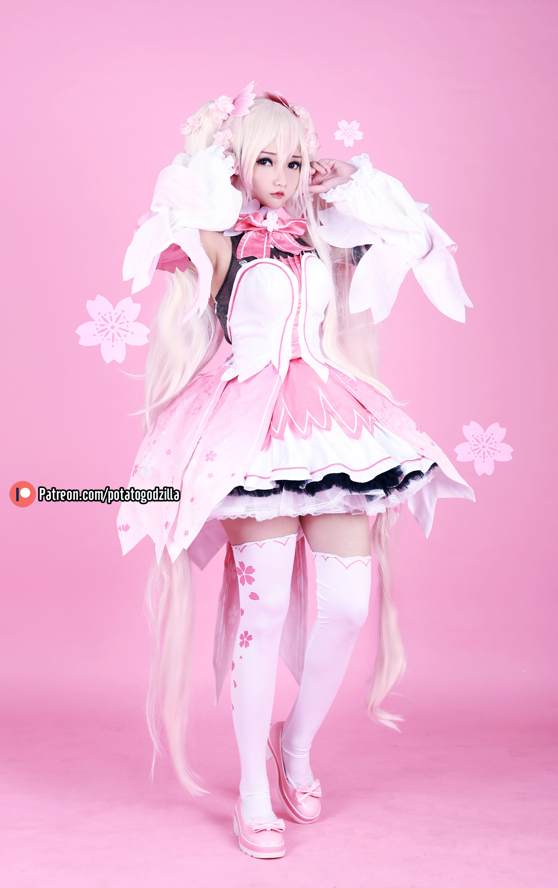 Coser小姐姐Potato Godzilla – Sakura Miku [44P]
