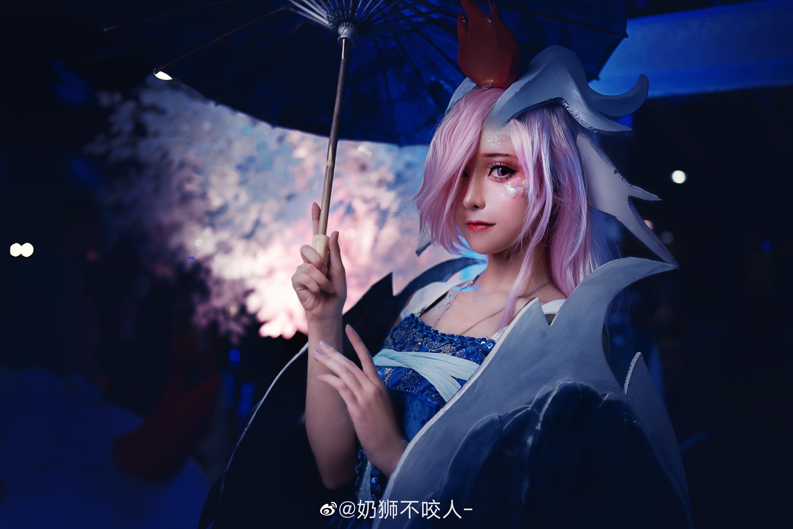 [Cosplay写真] 奶狮不咬人 – 雨师 [9P]