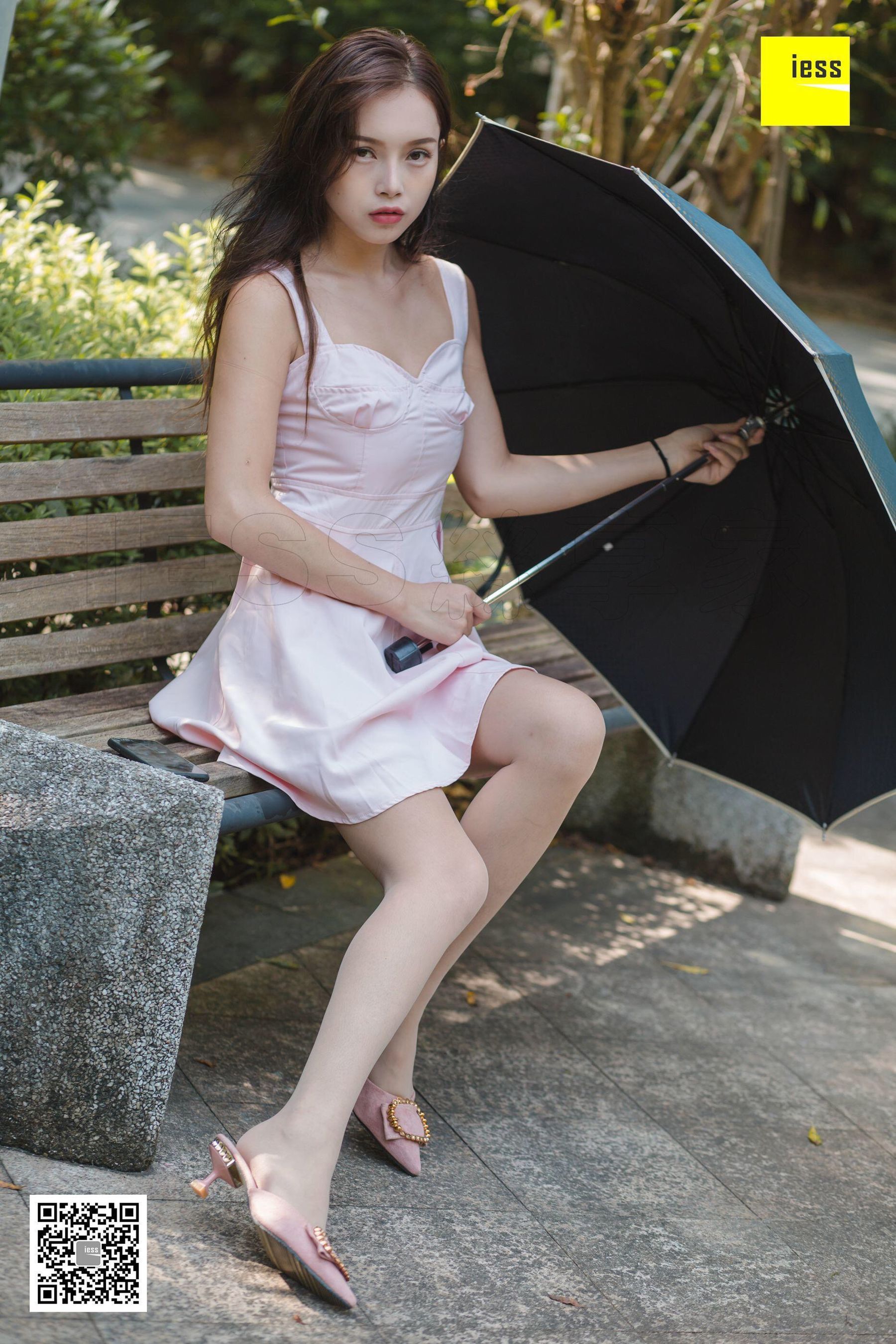 [异思趣向IESS] 丝享家315 小羽 《小羽公园阳光浴》_第4张