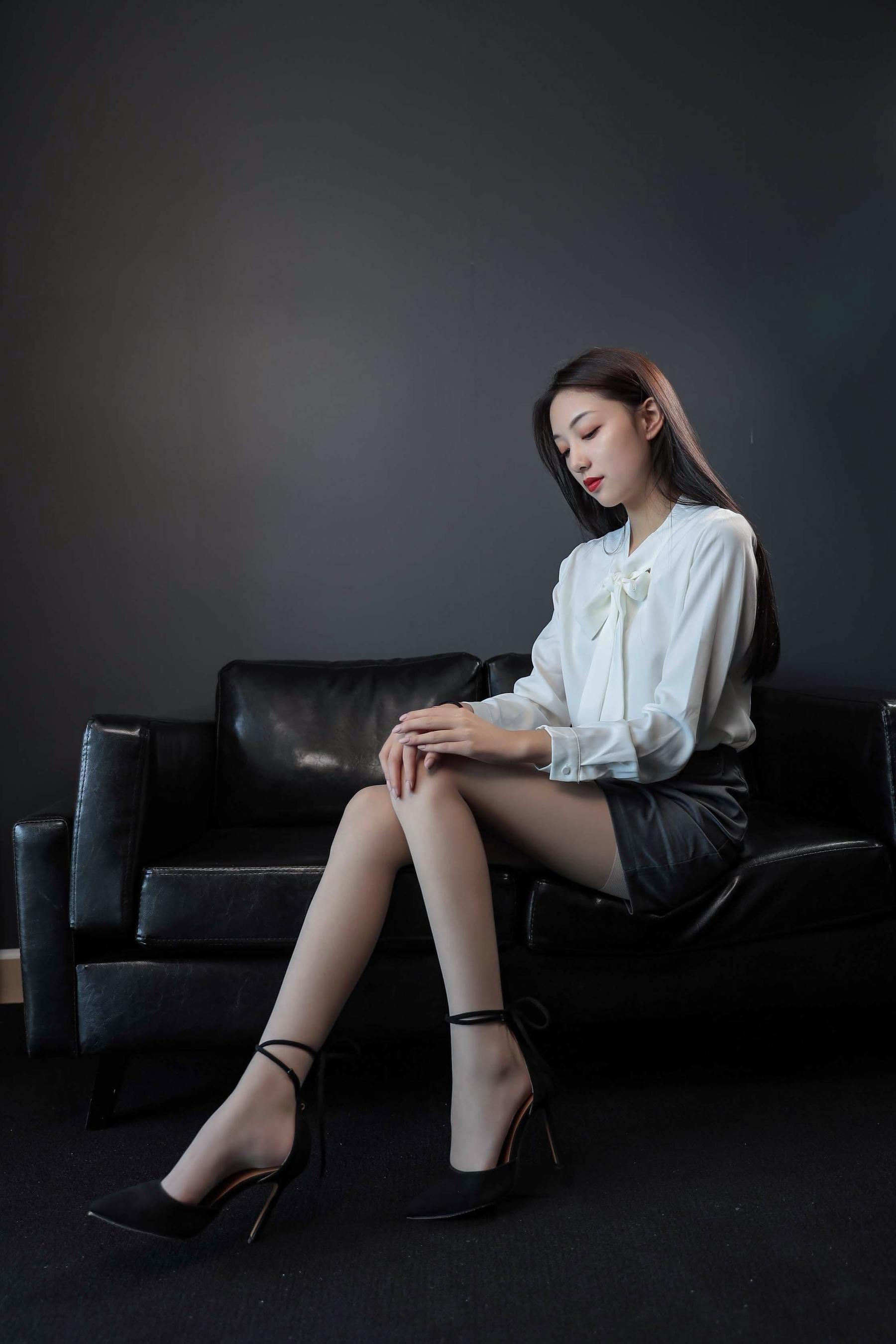 [丝慕] SM051 天天一元 晴晴《与众不同的气质》_第1张