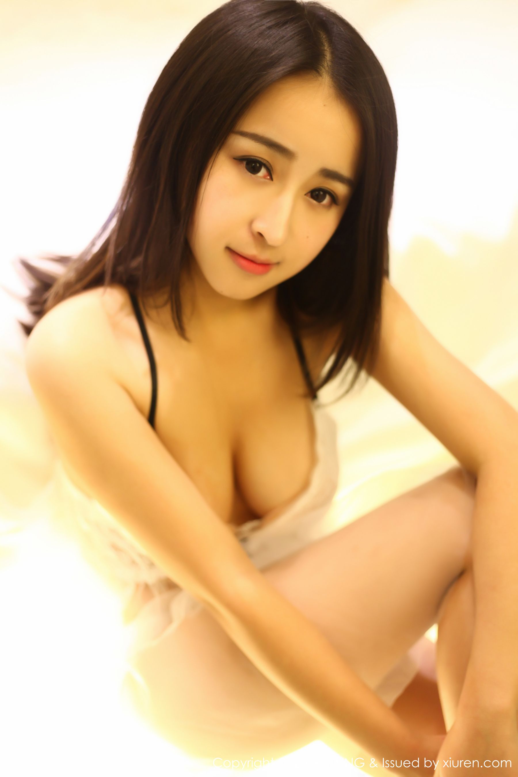 童颜巨乳萝莉@煊煊sunny - 透视睡衣系列 [UXING优星馆] Vol.036 写真集_第5张