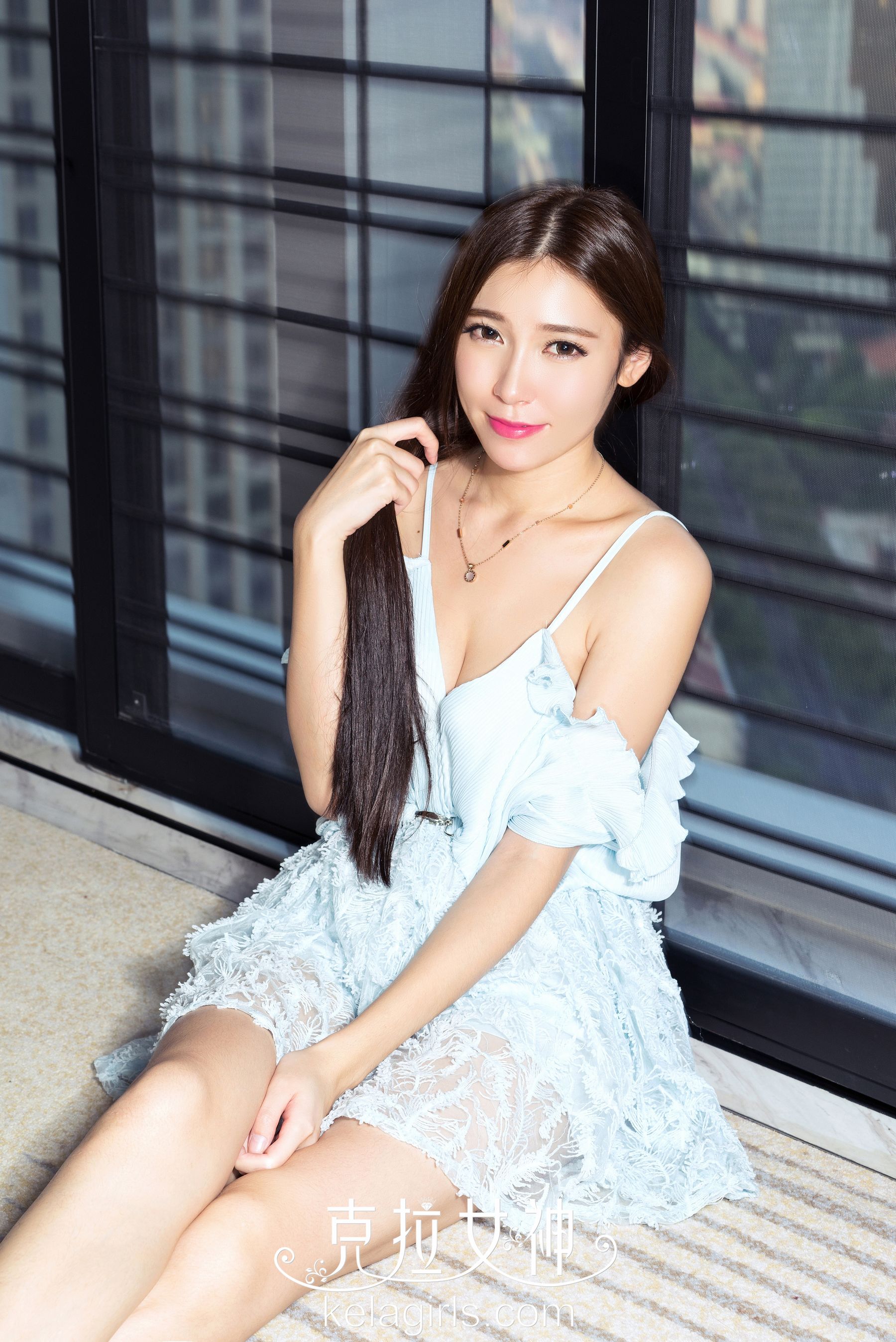 七七《美腿皇后》 [克拉女神]_第5张