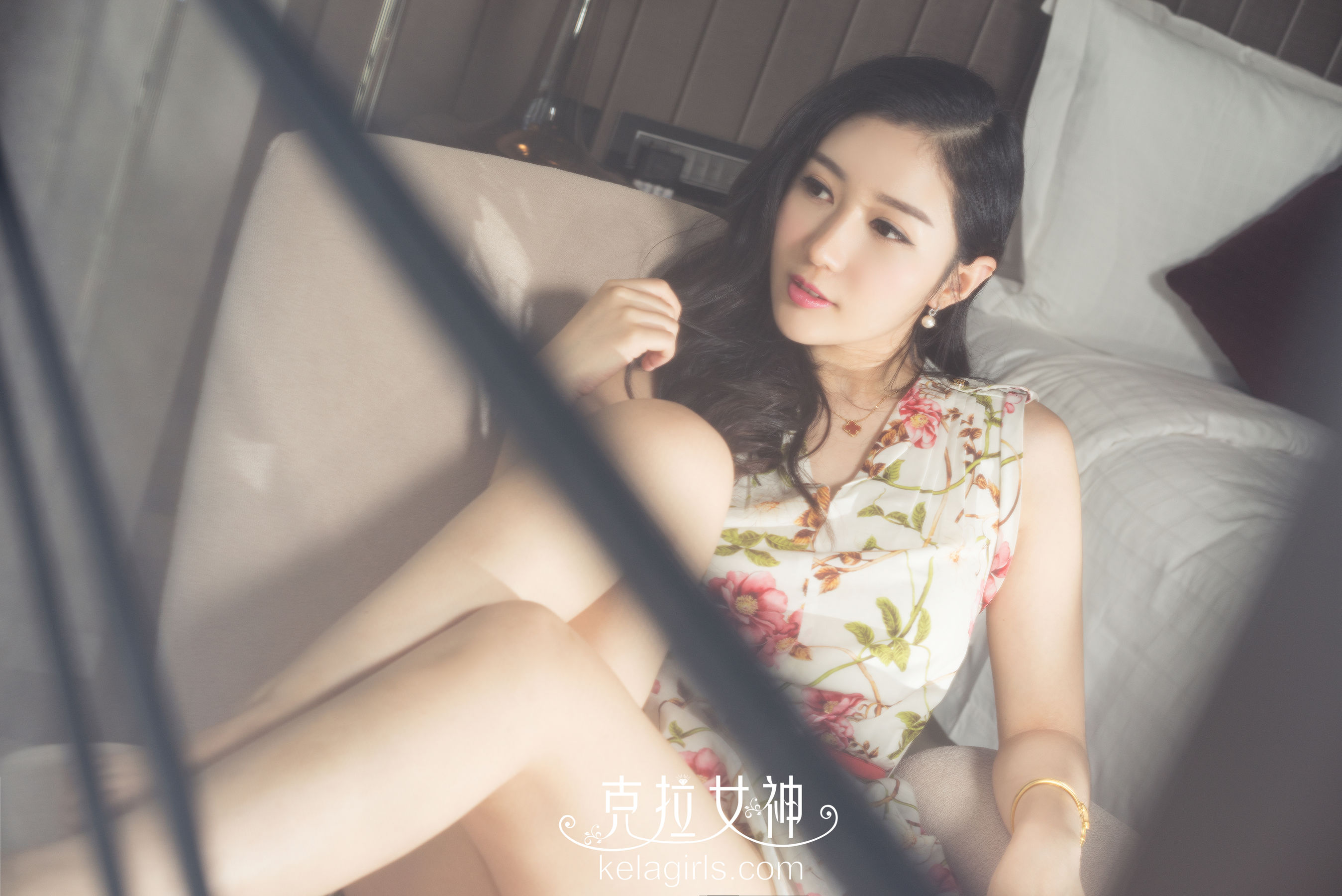 高子琁《春光乍泄》 [克拉女神]_第4张