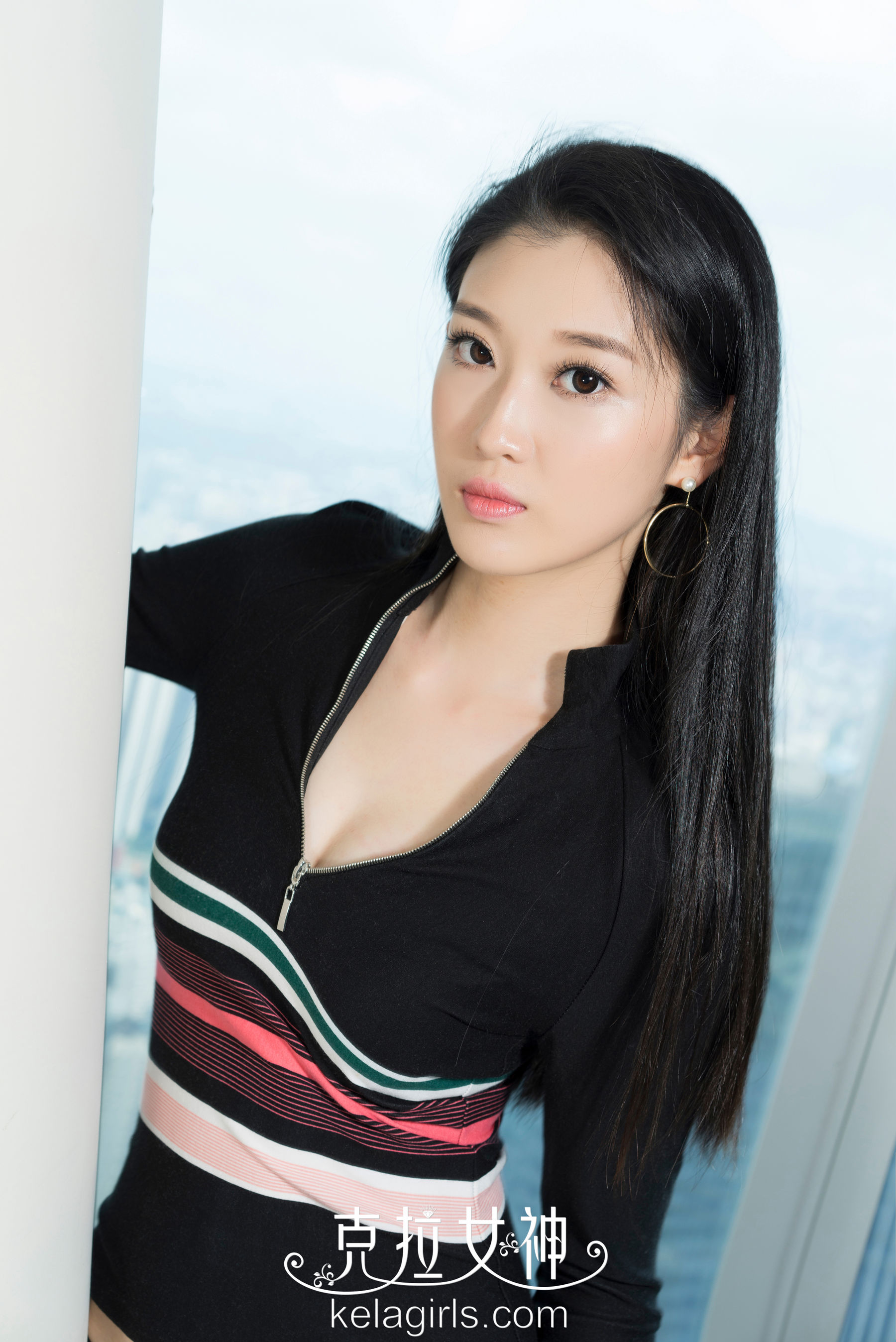 思茹《媚眼含秋波》 [克拉女神]_第1张